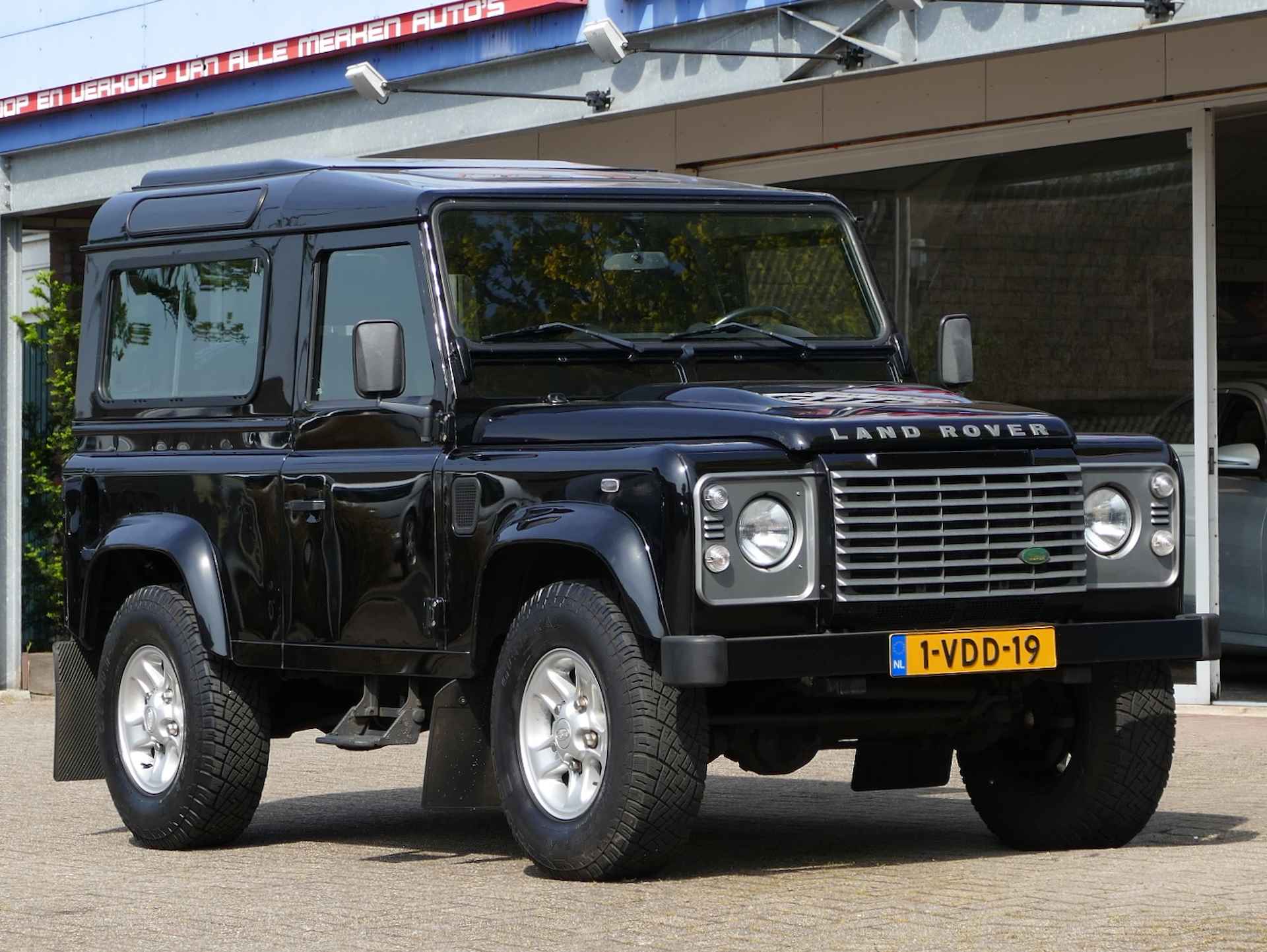 Land Rover Defender 2.4 TD HT 90" E (marge) stoelverwarming | airco - 8/35