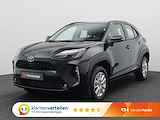 Toyota Yaris Cross 1.5 Hybrid Active 115PK Aut. Navi via Apple Carplay/Android Auto, Achteruitrijcamera, Adaptieve Cruise Controle, Stoel- & Stuurverwarming, Voorruitverwarming, 16" LM Velgen, Getinte Ramen