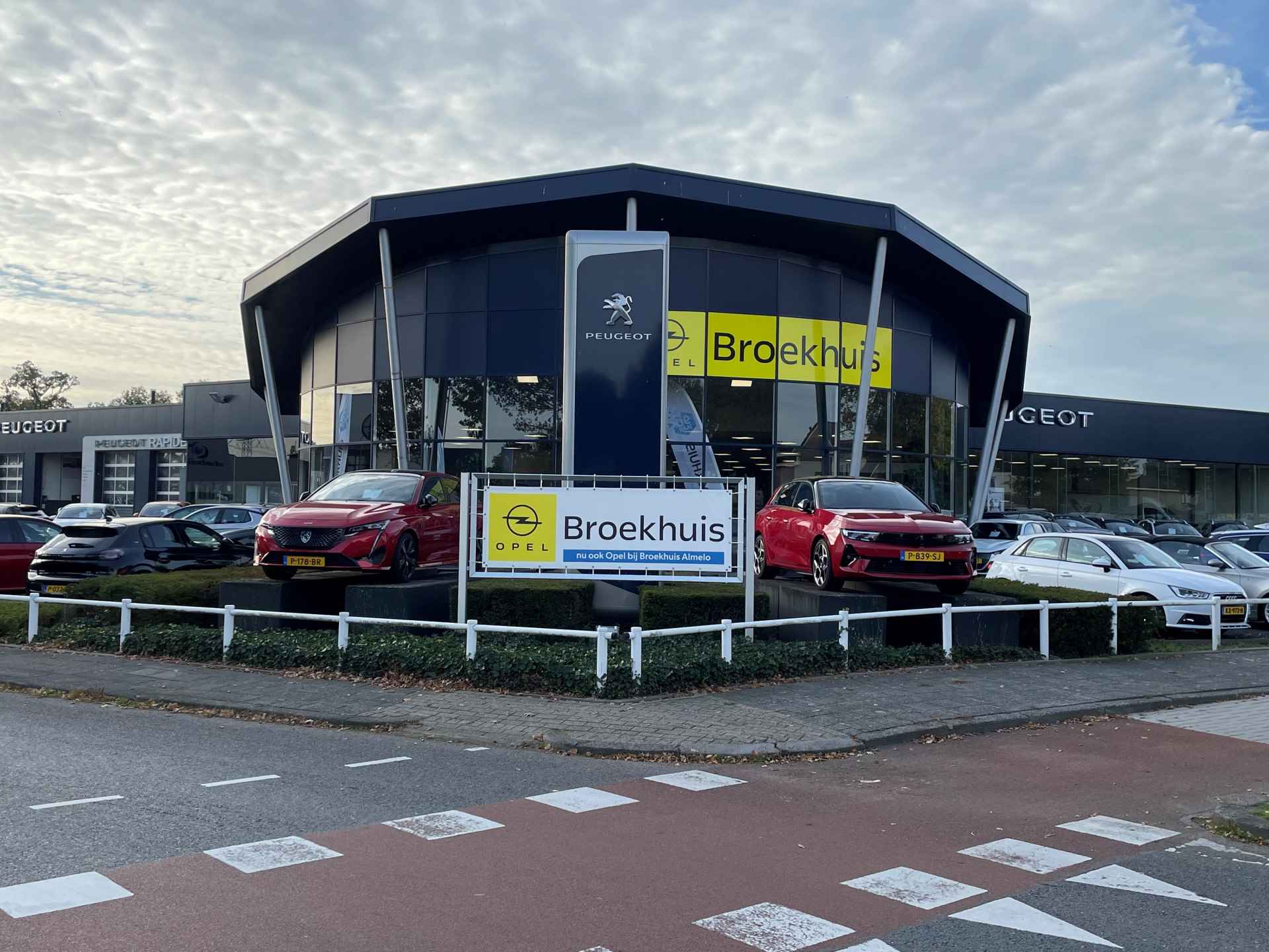 Opel Astra Sports Tourer 1.2 Edition 110pk | Navigatie | Airco | Achteruitrijcamera | Cruise control | LMV 16"| Parkeerhulp achter | Apple Carplay/Android Auto | - 43/43