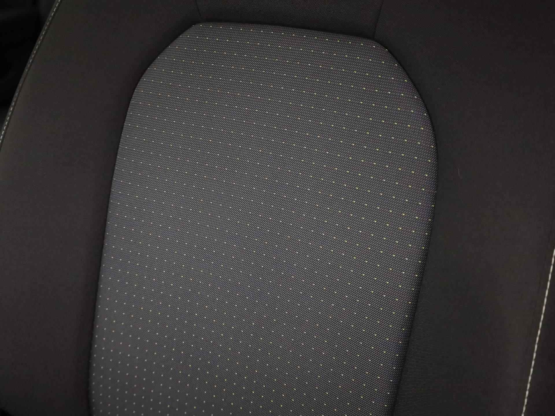 SEAT Arona 1.0TSI/110PK Style · Navigatie · Parkeersensoren · Ad.cruise control - 13/35