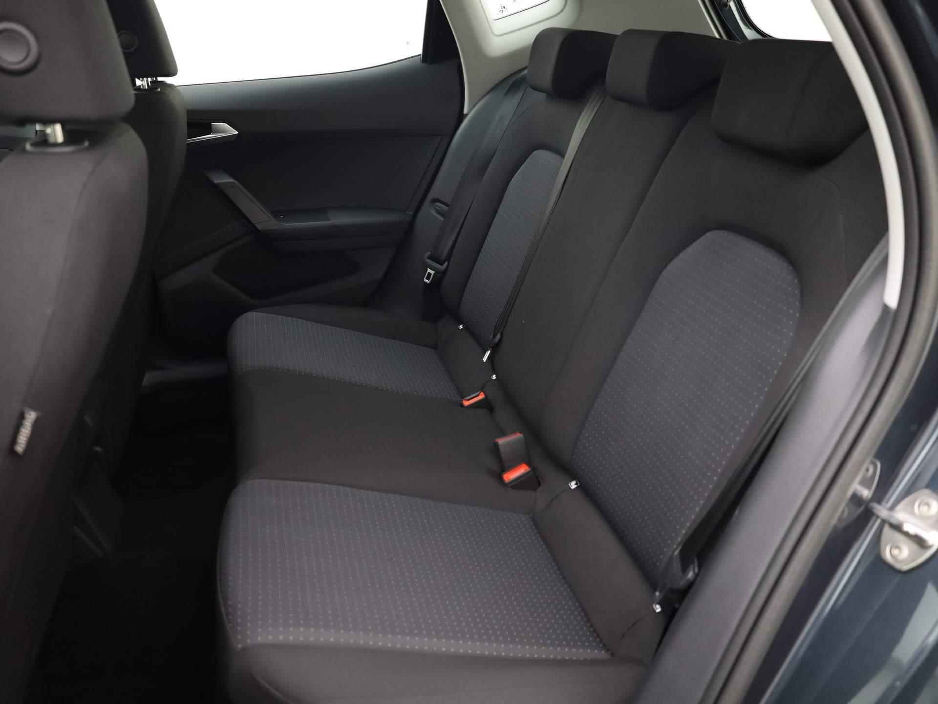SEAT Arona 1.0TSI/110PK Style · Navigatie · Parkeersensoren · Ad.cruise control - 15/35