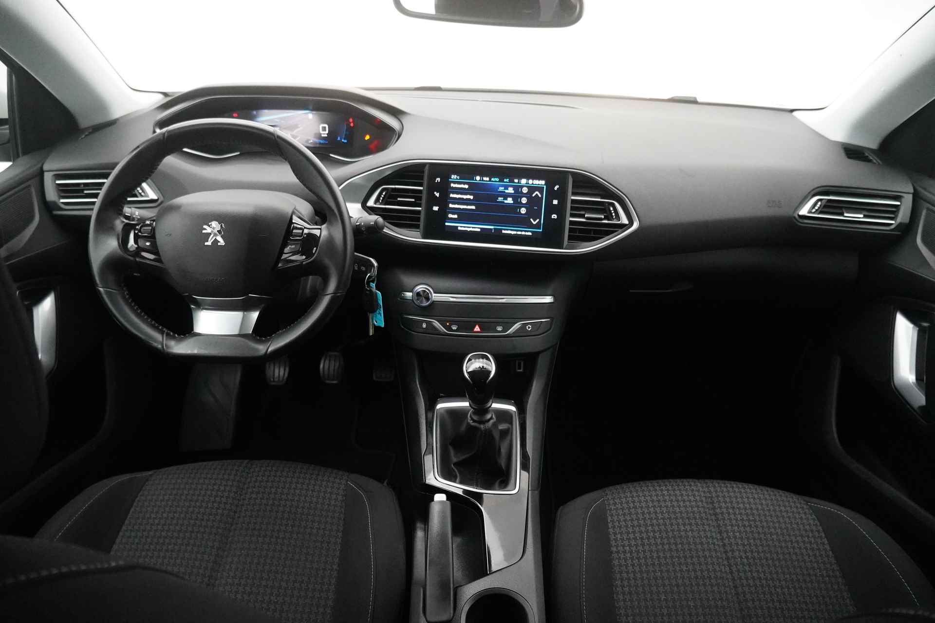 Peugeot 308 BWJ 2021 / 1.2 PT 111 PK Active Pack / Virtual cockpit / Clima / Trekhaak / Carplay / DAB / Cruise / Navi / PDC / LMV - 12/34