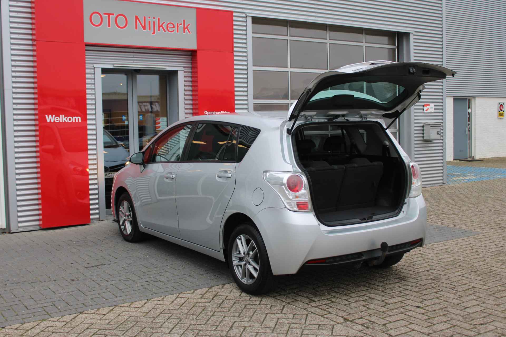 Toyota Verso 1.8 VVT-i Business Limited 7p met trekhaak - 35/47