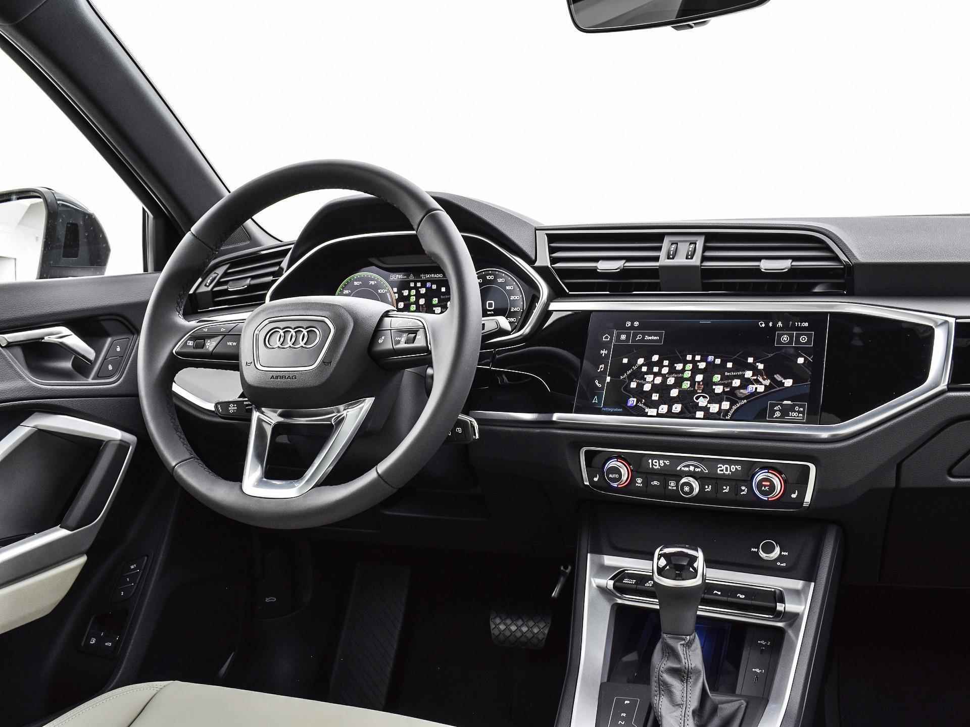 Audi Q3 Sportback Advanced edition 45 TFSI e 180 kW / 245 pk Sportba · MEGA Sale - 23/38