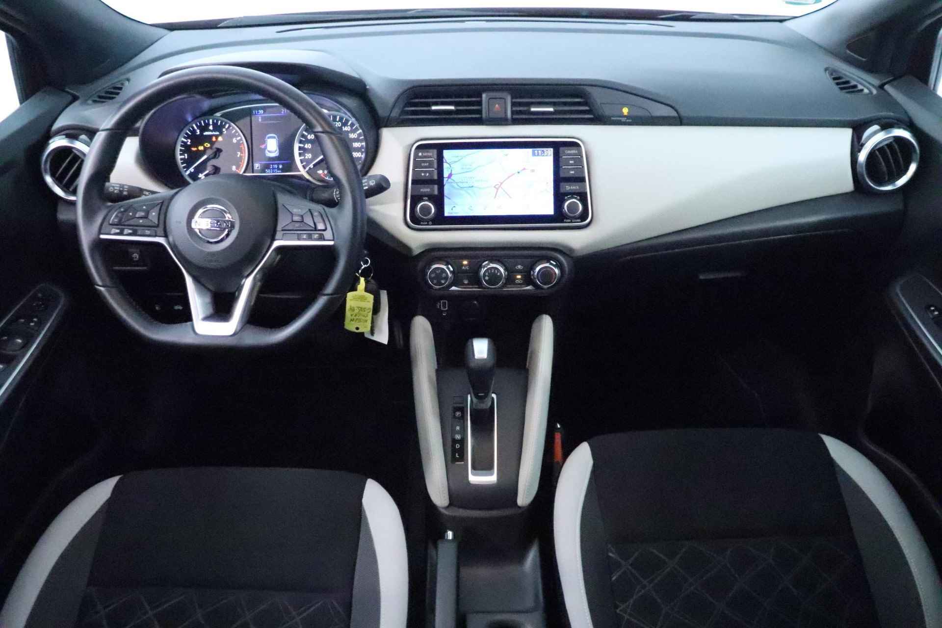 Nissan Micra 1.0 IG-T 100 N-Connecta Automaat | Navigatie | Climate Control | Achteruitrijcamera | - 4/30