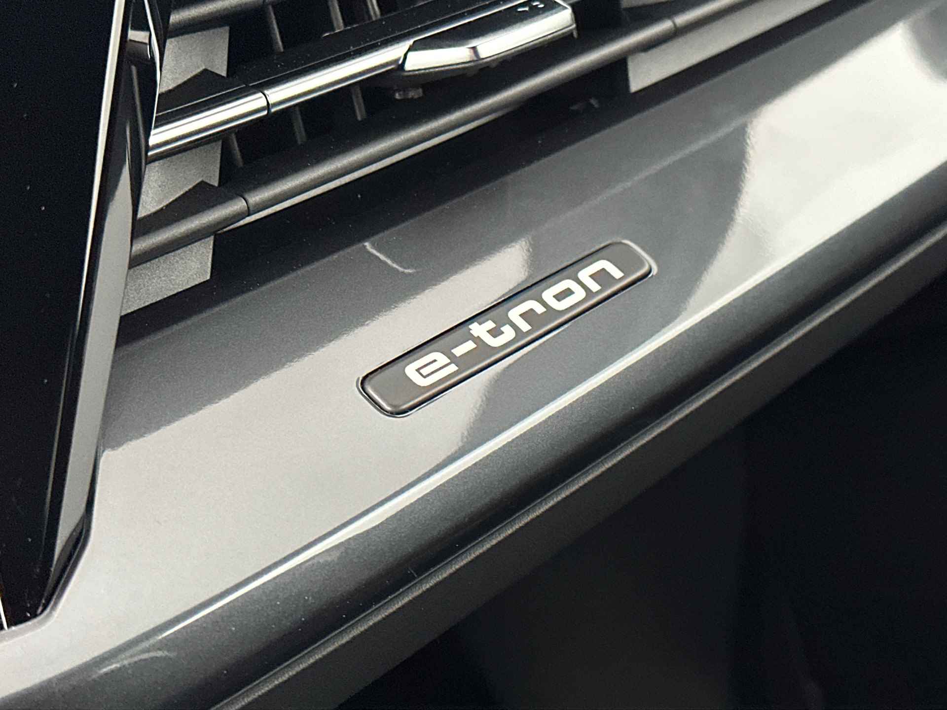 Audi Q4 Sportback e-tron S edition - 15/27