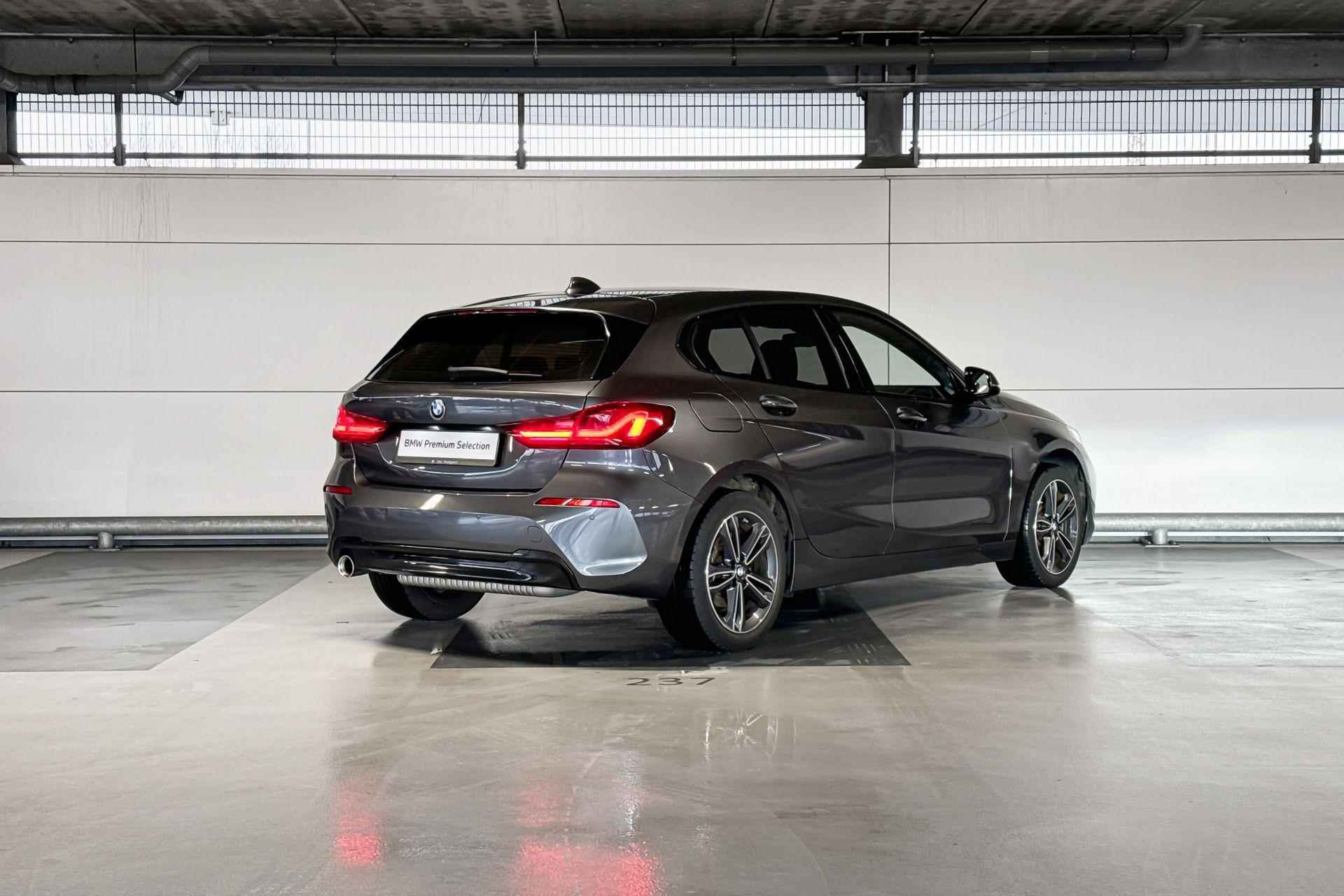 BMW 1 Serie 118i Sportline - 6/19