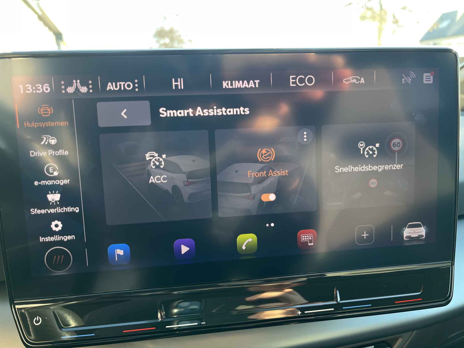 CUPRA Born Performance 62 kWh / WARMTEPOMP/ CAMERA/ PARK. SENSOREN/ LED/ STOEL-STUUR VERWARM./ ADAPT. CRUISE/ APP-CONNECT/ KEYLESS/ NAVI/ CLIMA/ DAB/ 19" LMV - 27/41