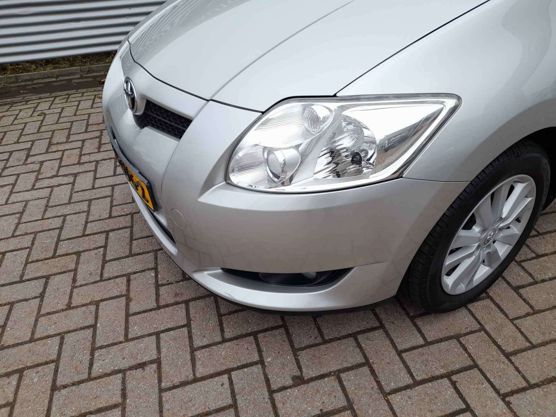 Toyota Auris 1.6-16V Luna | Clima | Cruise | LM Velgen | Navigatie | Keyless | RIJKLAARPRIJS INCL 12 MAANDEN GARANTIE EN BEURT - 9/21