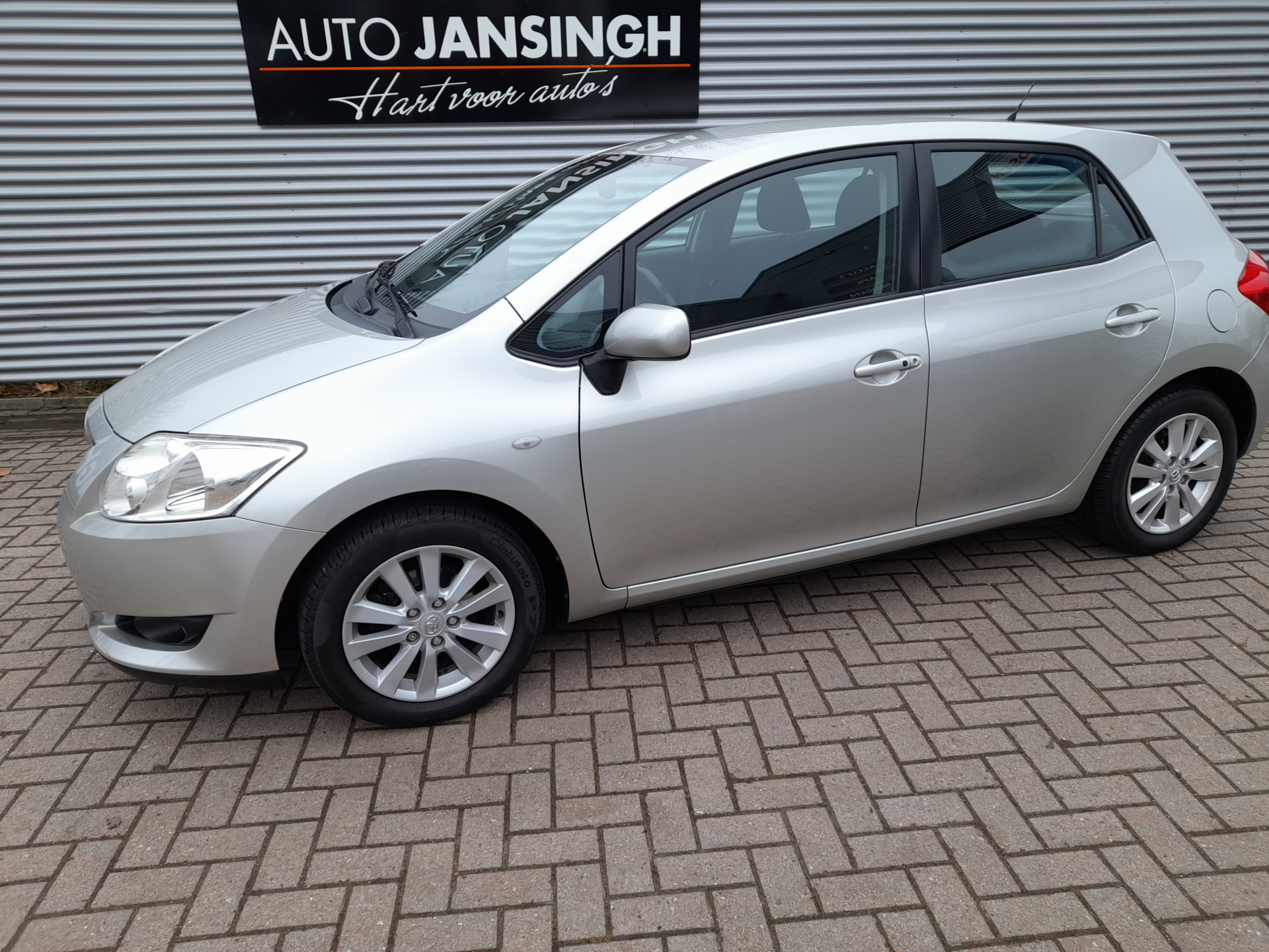 Toyota Auris 1.6-16V Luna | Clima | Cruise | LM Velgen | Navigatie | Keyless | RIJKLAARPRIJS INCL 12 MAANDEN GARANTIE EN BEURT