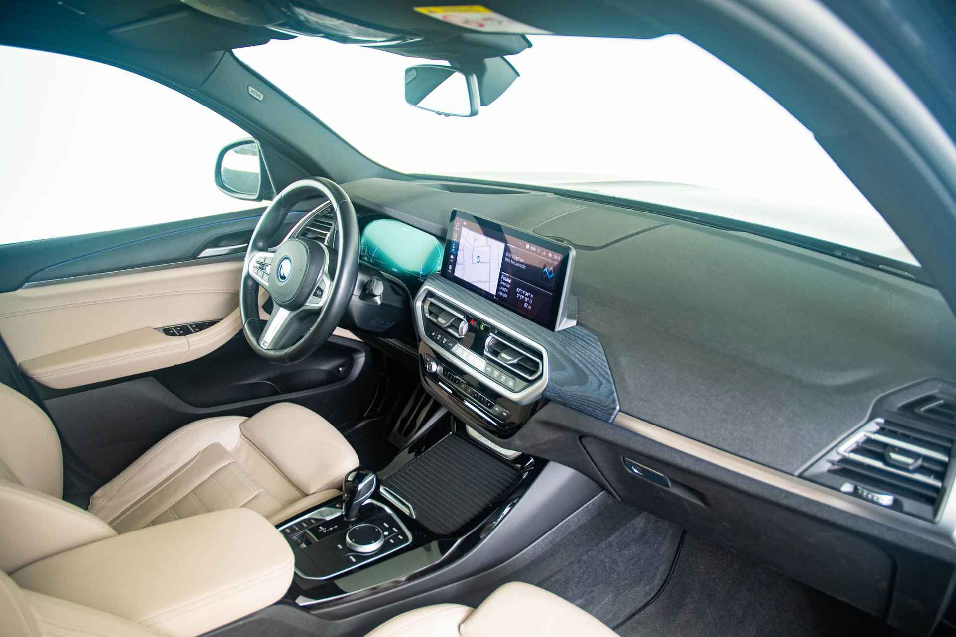 BMW X3 xDrive30e High Executive M Sportpakket - Trekhaak - Panoramadak - Comfort Access - Laserlight - Driving Assistant - Head-up Display - HIFI Soundsystem - 7/39