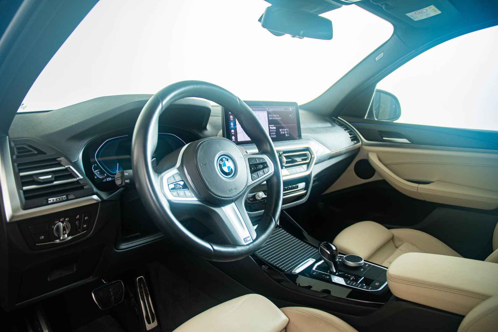 BMW X3 xDrive30e High Executive M Sportpakket - Trekhaak - Panoramadak - Comfort Access - Laserlight - Driving Assistant - Head-up Display - HIFI Soundsystem - 10/39
