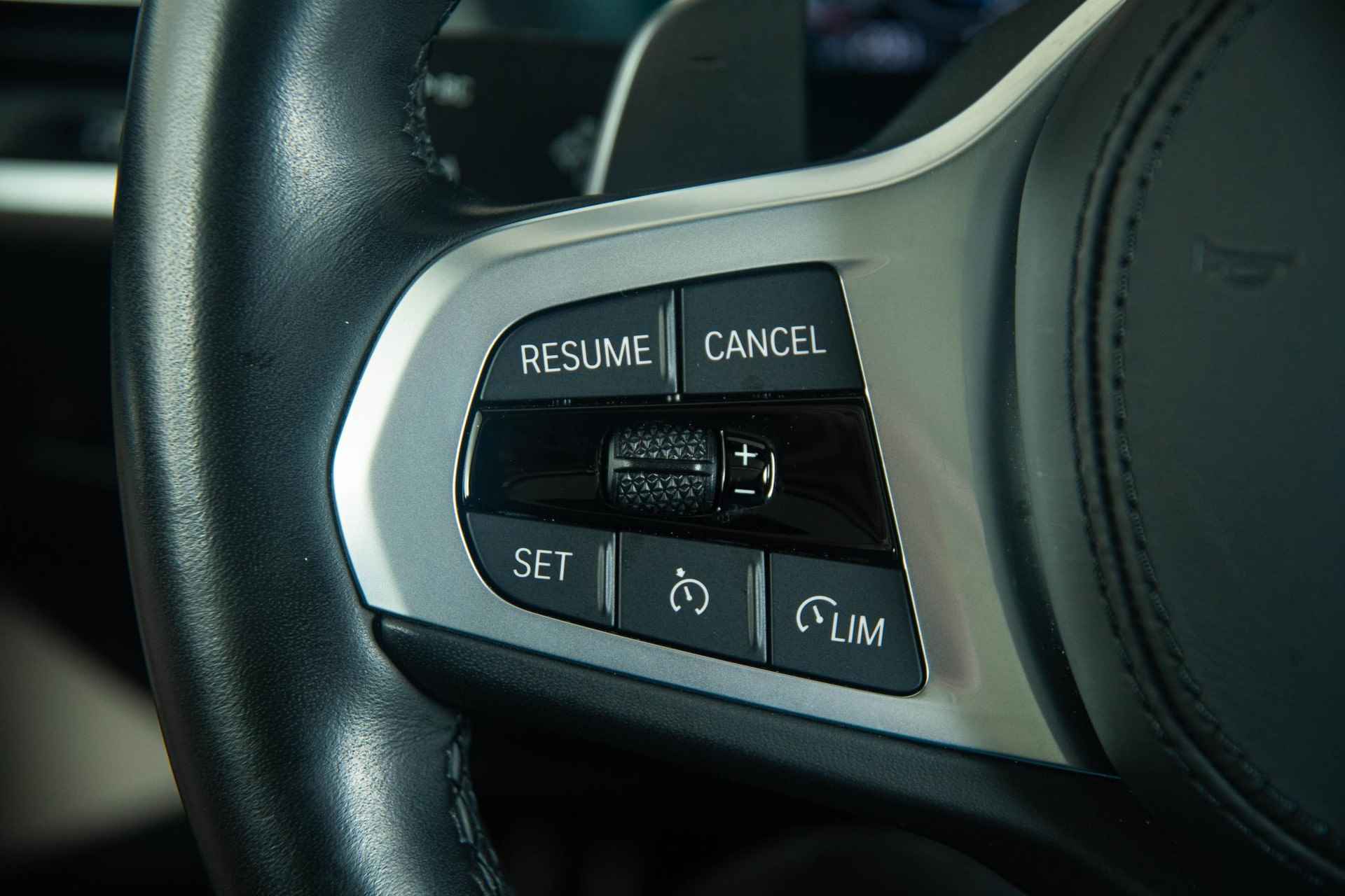 BMW X3 xDrive30e High Executive M Sportpakket - Trekhaak - Panoramadak - Comfort Access - Laserlight - Driving Assistant - Head-up Display - HIFI Soundsystem - 28/39