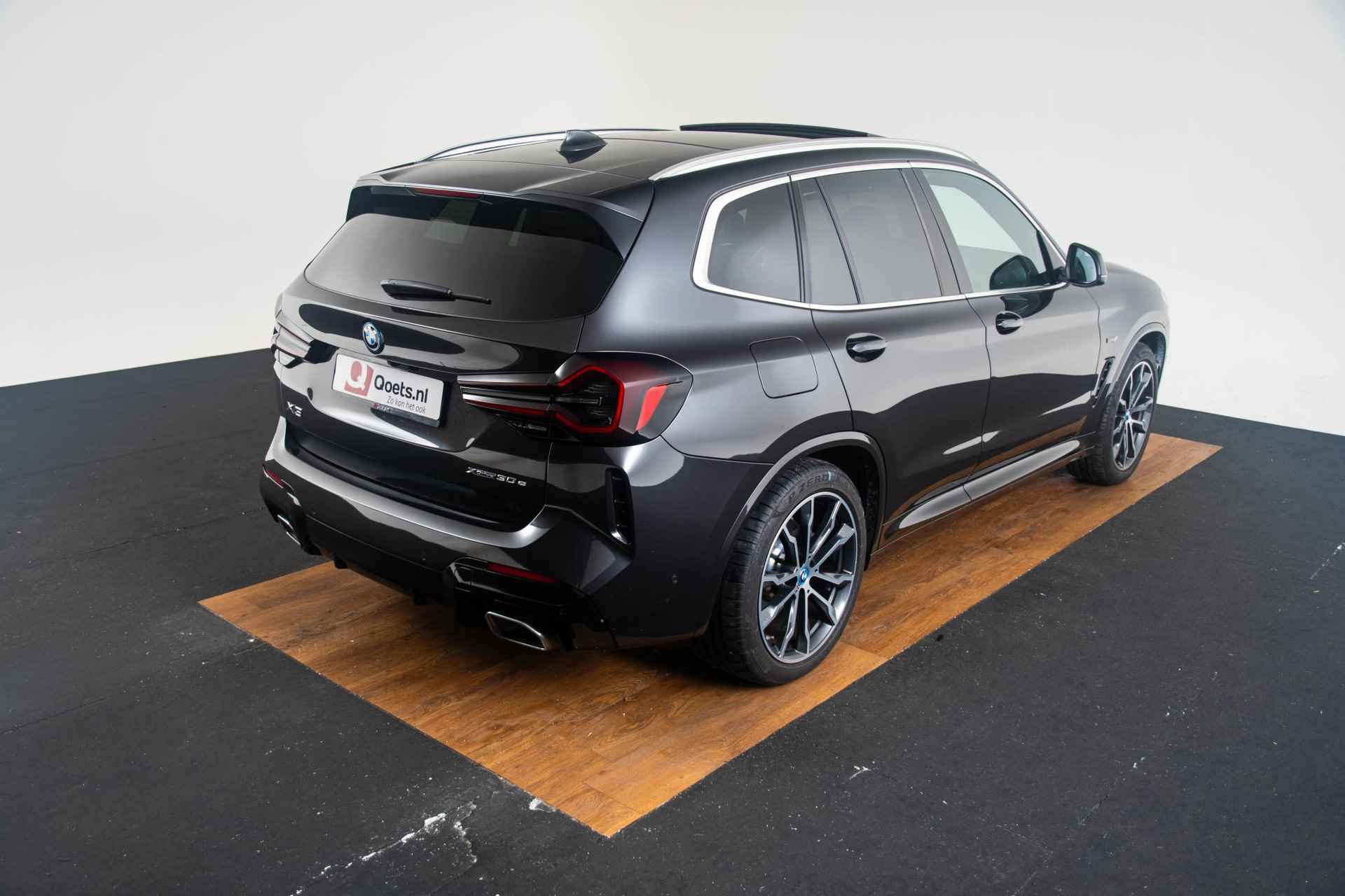 BMW X3 xDrive30e High Executive M Sportpakket - Trekhaak - Panoramadak - Comfort Access - Laserlight - Driving Assistant - Head-up Display - HIFI Soundsystem - 32/39