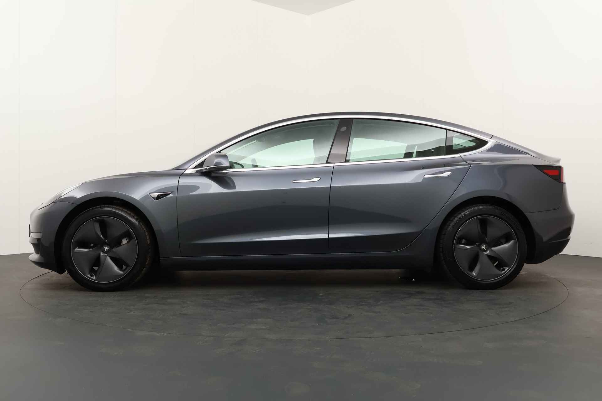 Tesla Model 3 BWJ 2019  351PK Long Range 75 kWh | AWD | LEER | CLIMA | NAVI | STOELVERW | CAMERA A | CRUISE | LICHTMETAAL | - 8/28