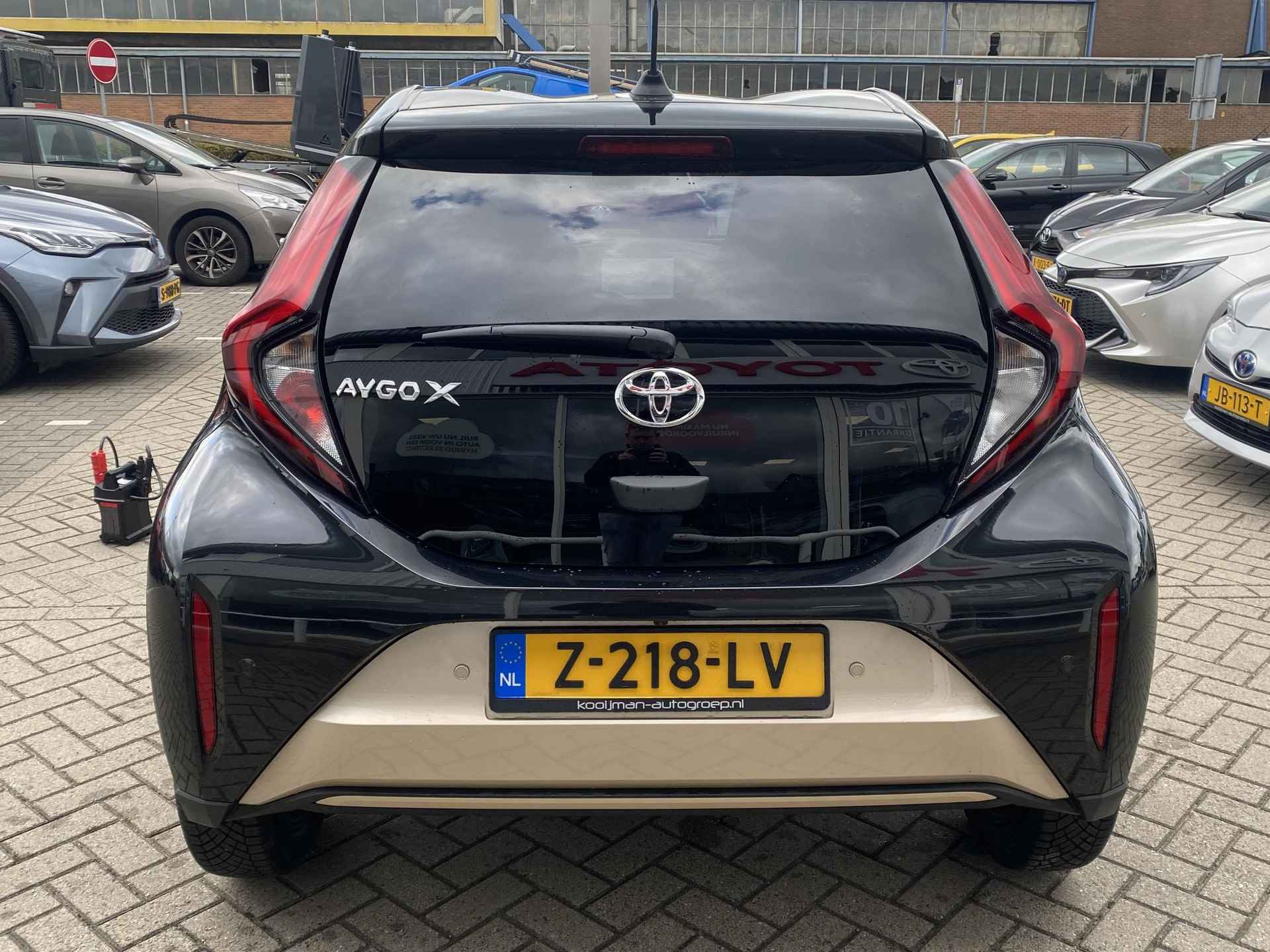 Toyota Aygo X 1.0 VVT-i S-CVT Premium - 20/24