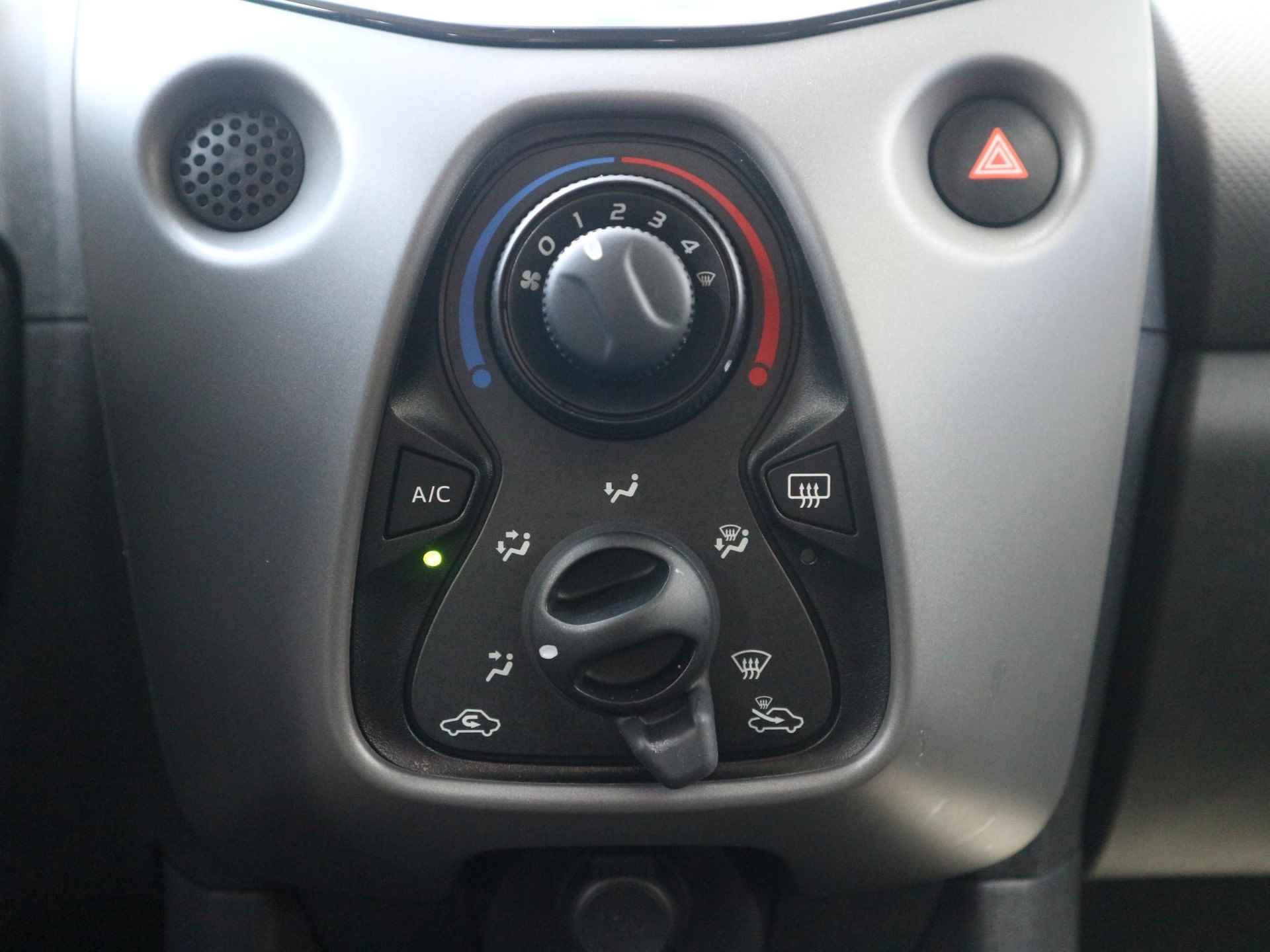 Peugeot 108 1.0 e-VTi Active TOP! Open Dak | Airco | Apple Carplay | Bluetooth Telefoonverbinding - 21/36