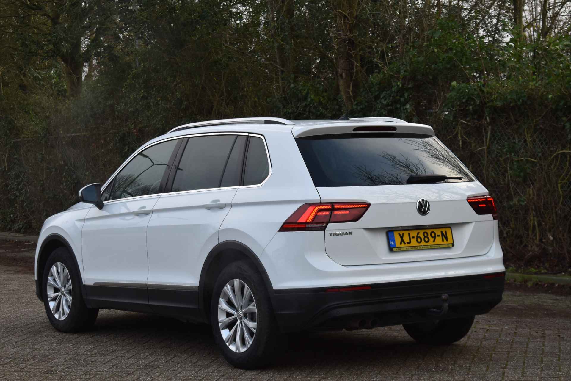 Volkswagen Tiguan 1.5 TSI ACT 150 pk Comfortline Business | NL-Auto | Afn.trekhaak | Carplay | DAB | Adapt.Cruise Contr | LM-Velgen | NAP - 4/57