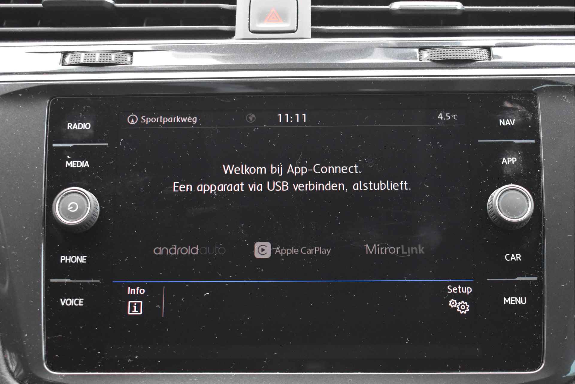 Volkswagen Tiguan 1.5 TSI ACT 150 pk Comfortline Business | NL-Auto | Afn.trekhaak | Carplay | DAB | Adapt.Cruise Contr | LM-Velgen | NAP - 19/57