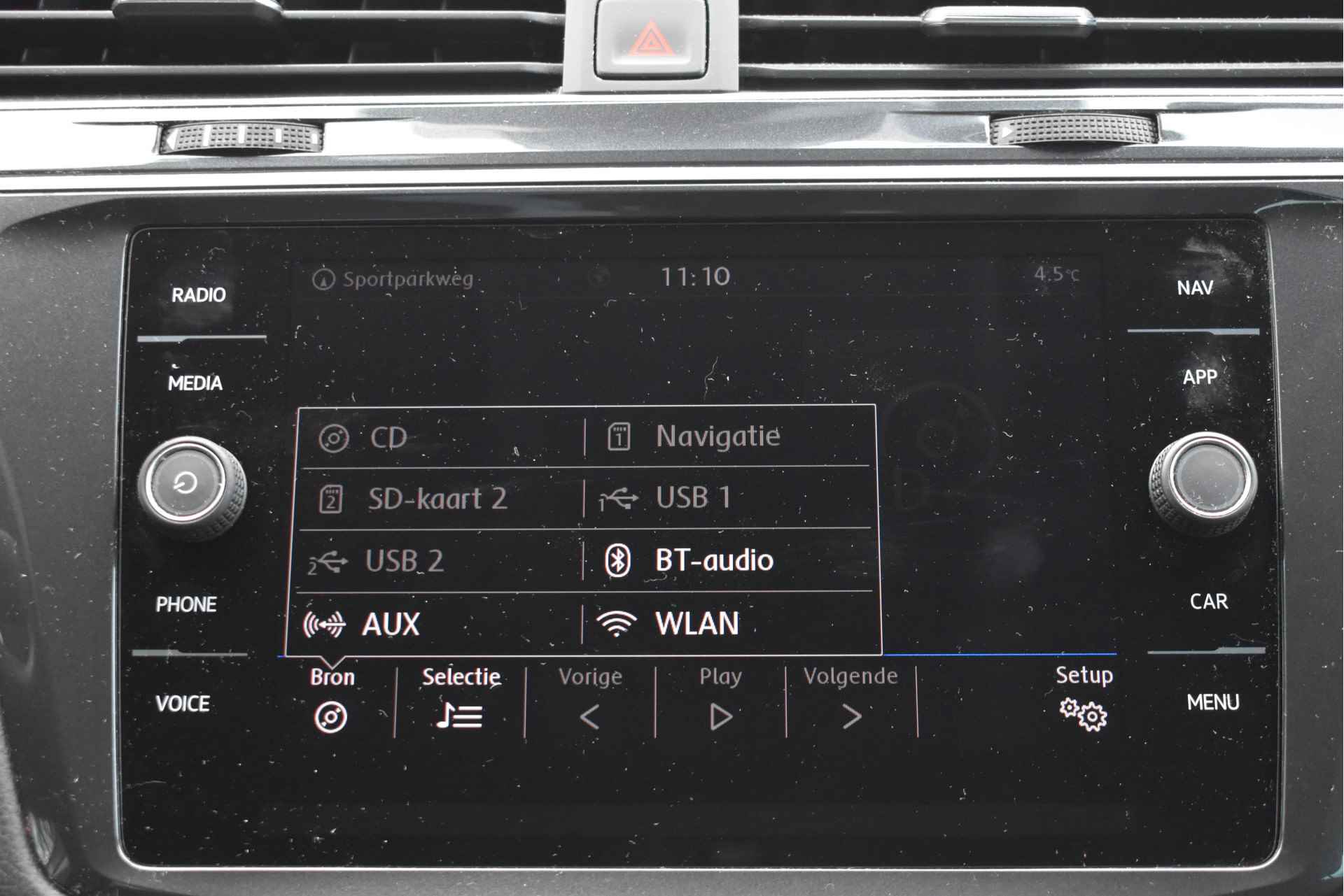 Volkswagen Tiguan 1.5 TSI ACT 150 pk Comfortline Business | NL-Auto | Afn.trekhaak | Carplay | DAB | Adapt.Cruise Contr | LM-Velgen | NAP - 49/57