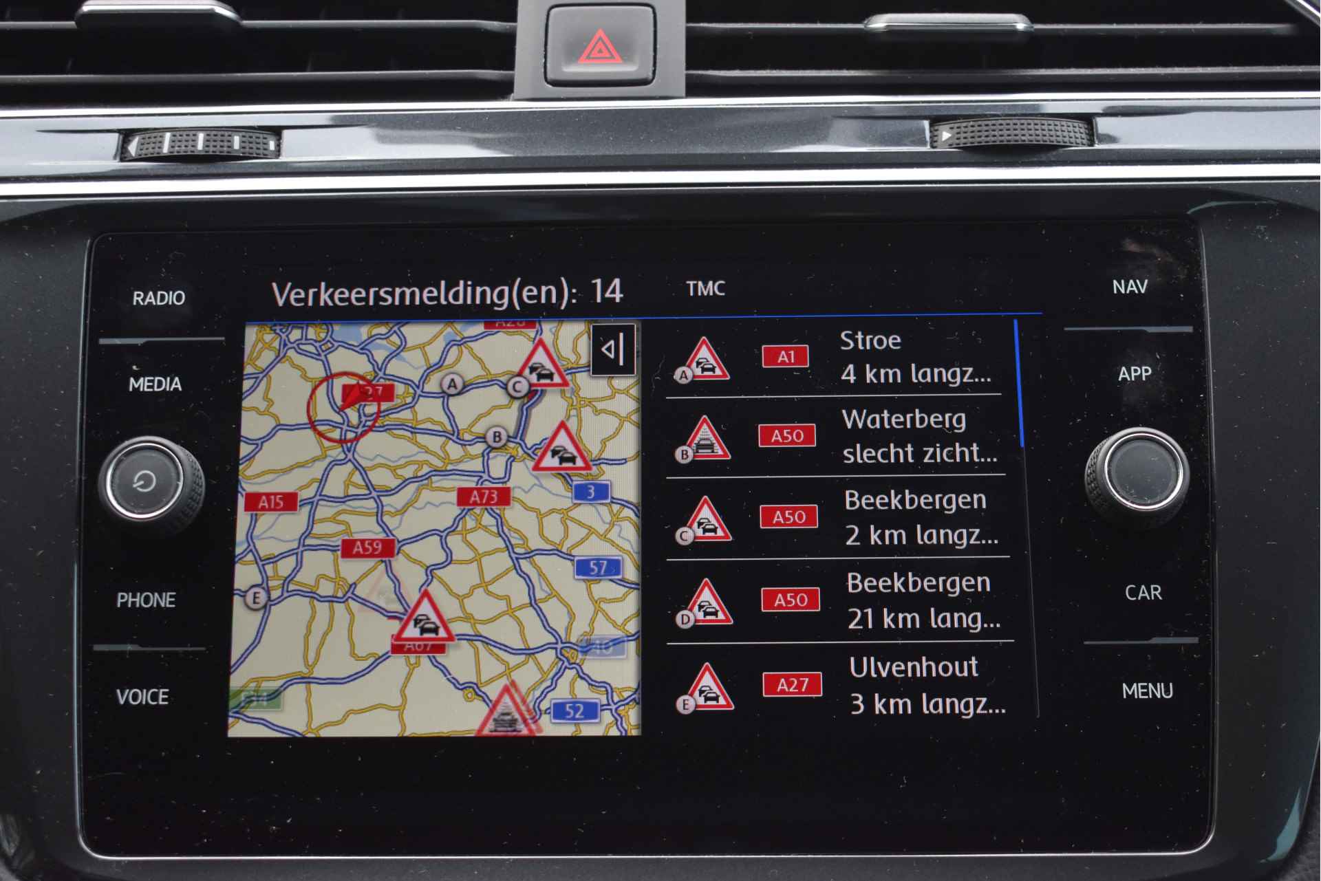 Volkswagen Tiguan 1.5 TSI ACT 150 pk Comfortline Business | NL-Auto | Afn.trekhaak | Carplay | DAB | Adapt.Cruise Contr | LM-Velgen | NAP - 52/57