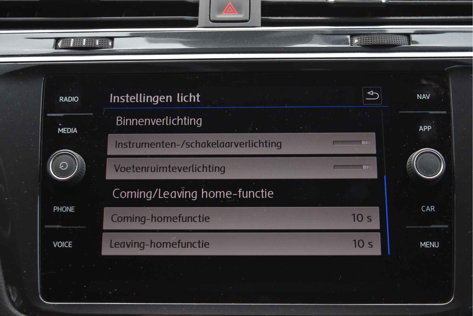 Volkswagen Tiguan 1.5 TSI ACT 150 pk Comfortline Business | NL-Auto | Afn.trekhaak | Carplay | DAB | Adapt.Cruise Contr | LM-Velgen | NAP - 53/57