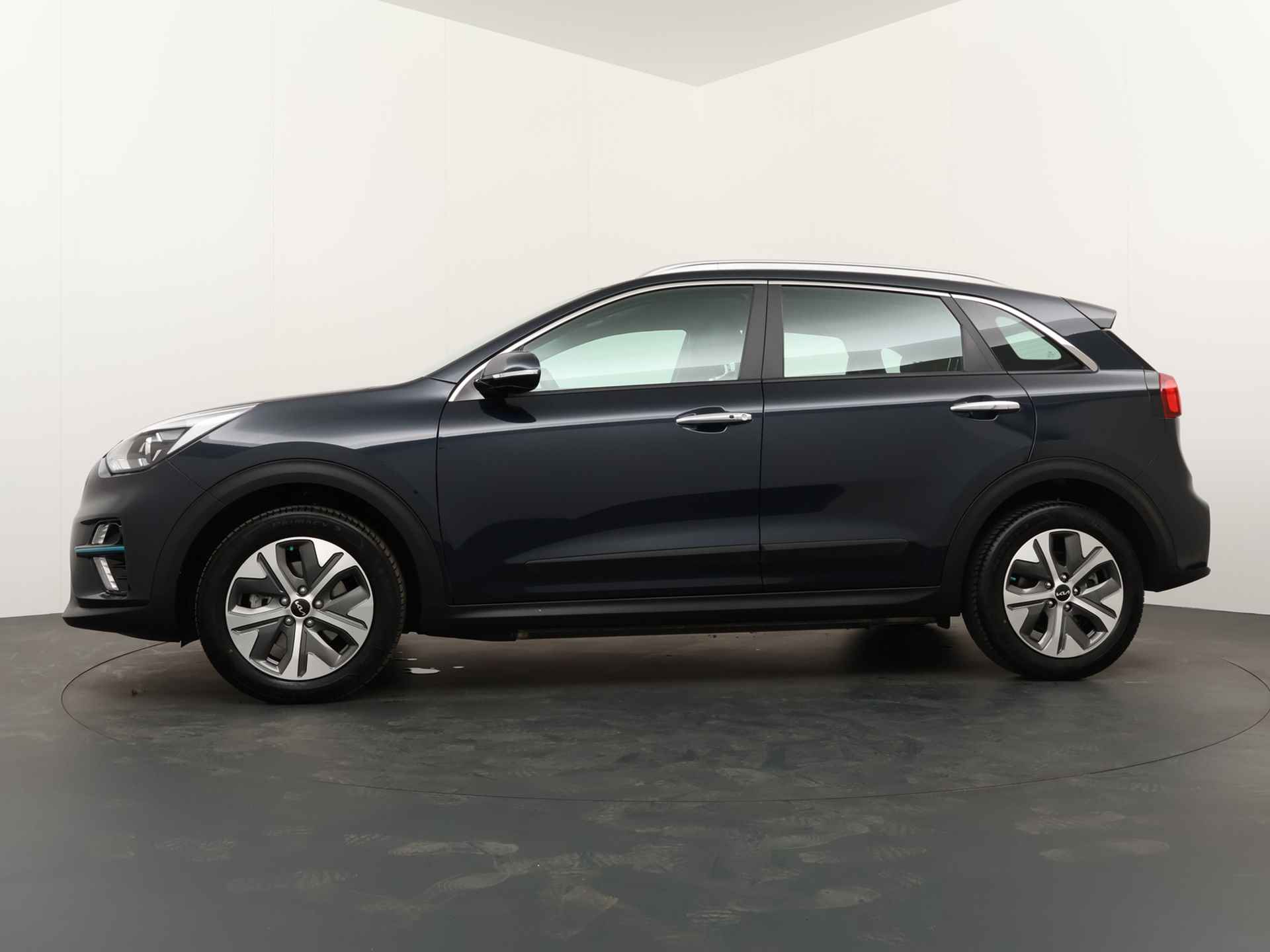 Kia e-Niro DynamicLine 64 kWh *€2000 Subsidie beschikbaar* - Navigatie - Camera - Airco - Cruise Control Adaptief - Stoel-/Stuurverwarming - Fabrieksgarantie t/m 06-2029 - 3/52