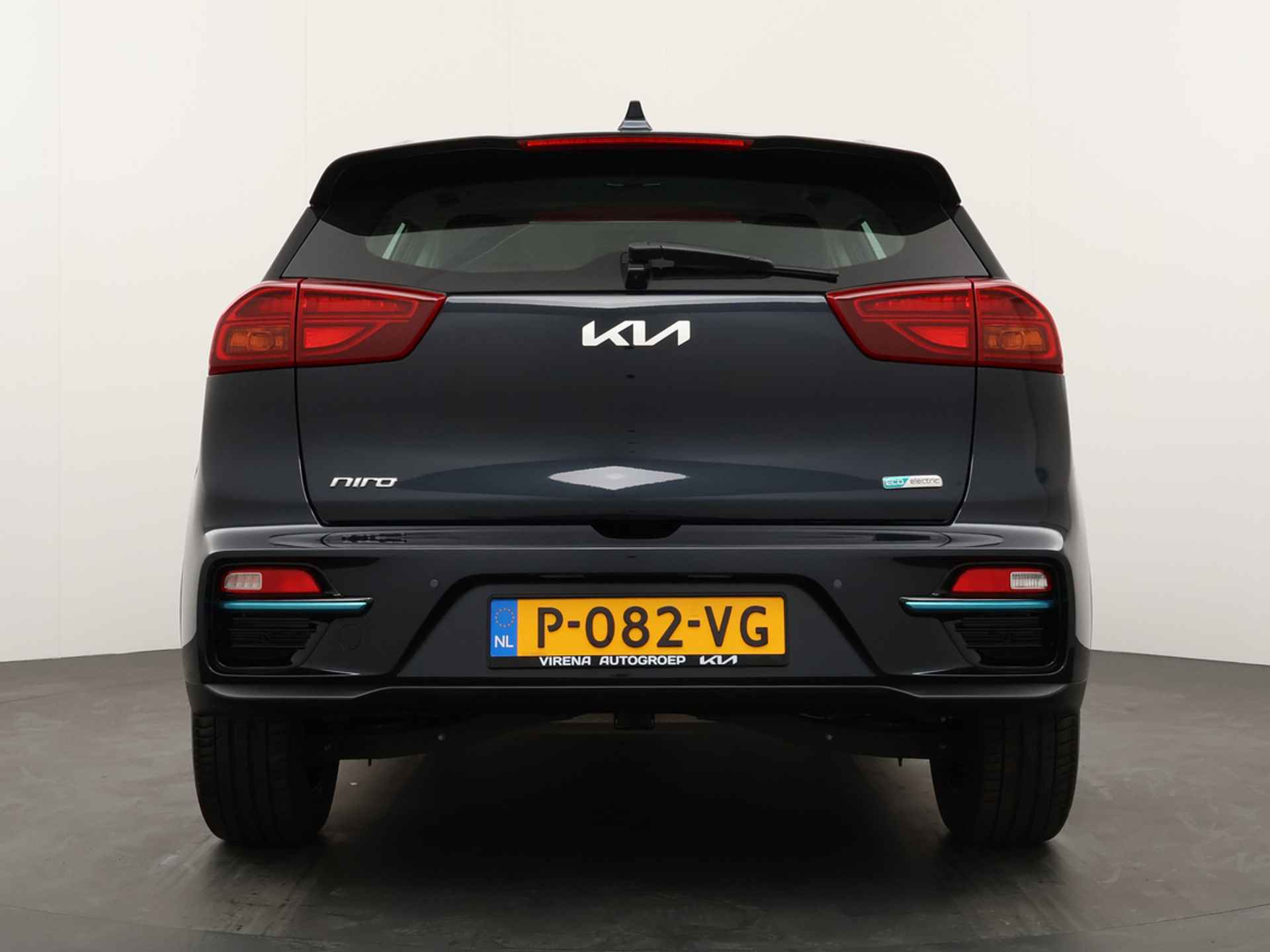 Kia e-Niro DynamicLine 64 kWh *€2000 Subsidie beschikbaar* - Navigatie - Camera - Airco - Cruise Control Adaptief - Stoel-/Stuurverwarming - Fabrieksgarantie t/m 06-2029 - 6/52