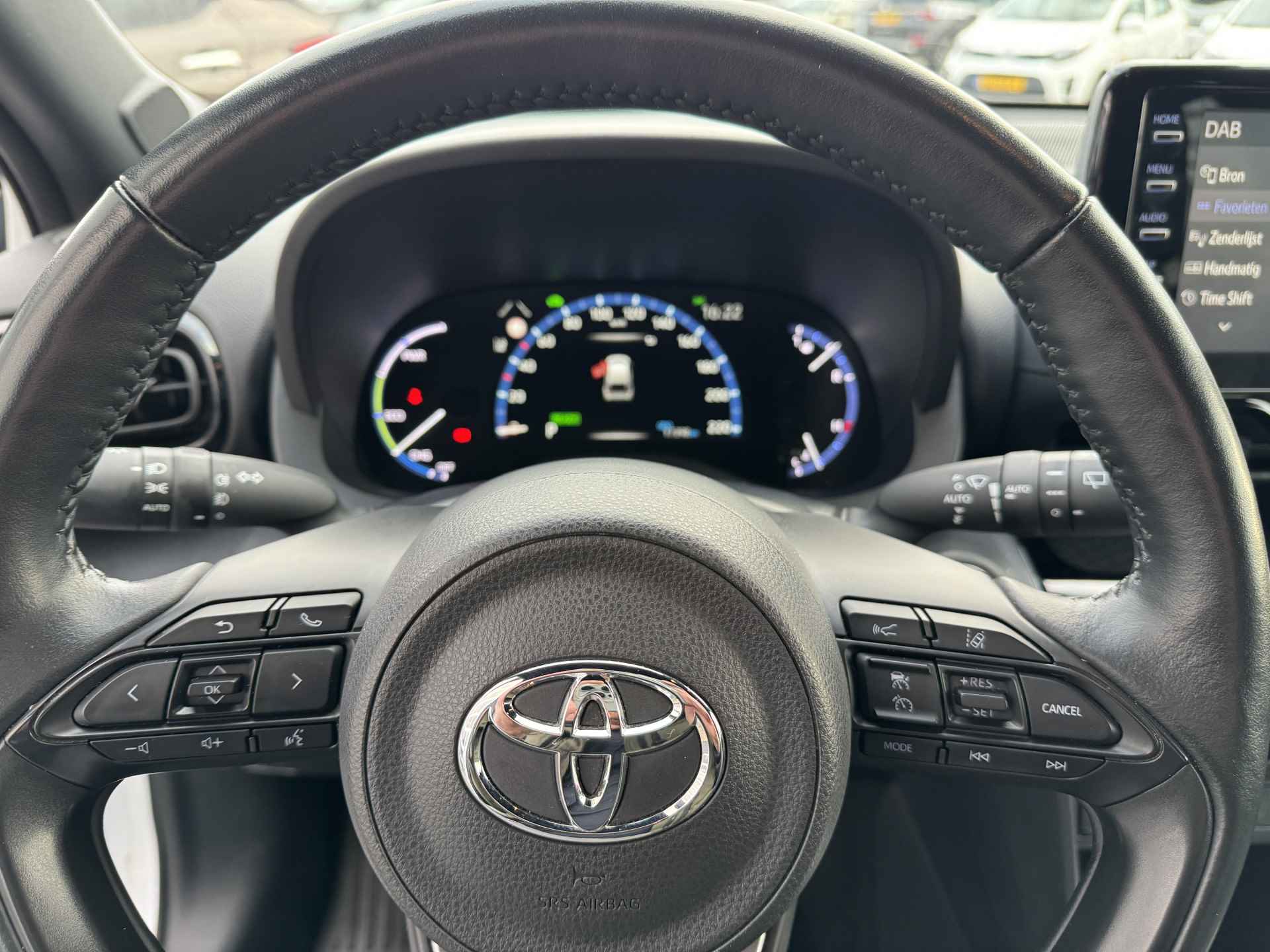 Toyota Yaris Cross 1.5 Hybrid Active - 12/30