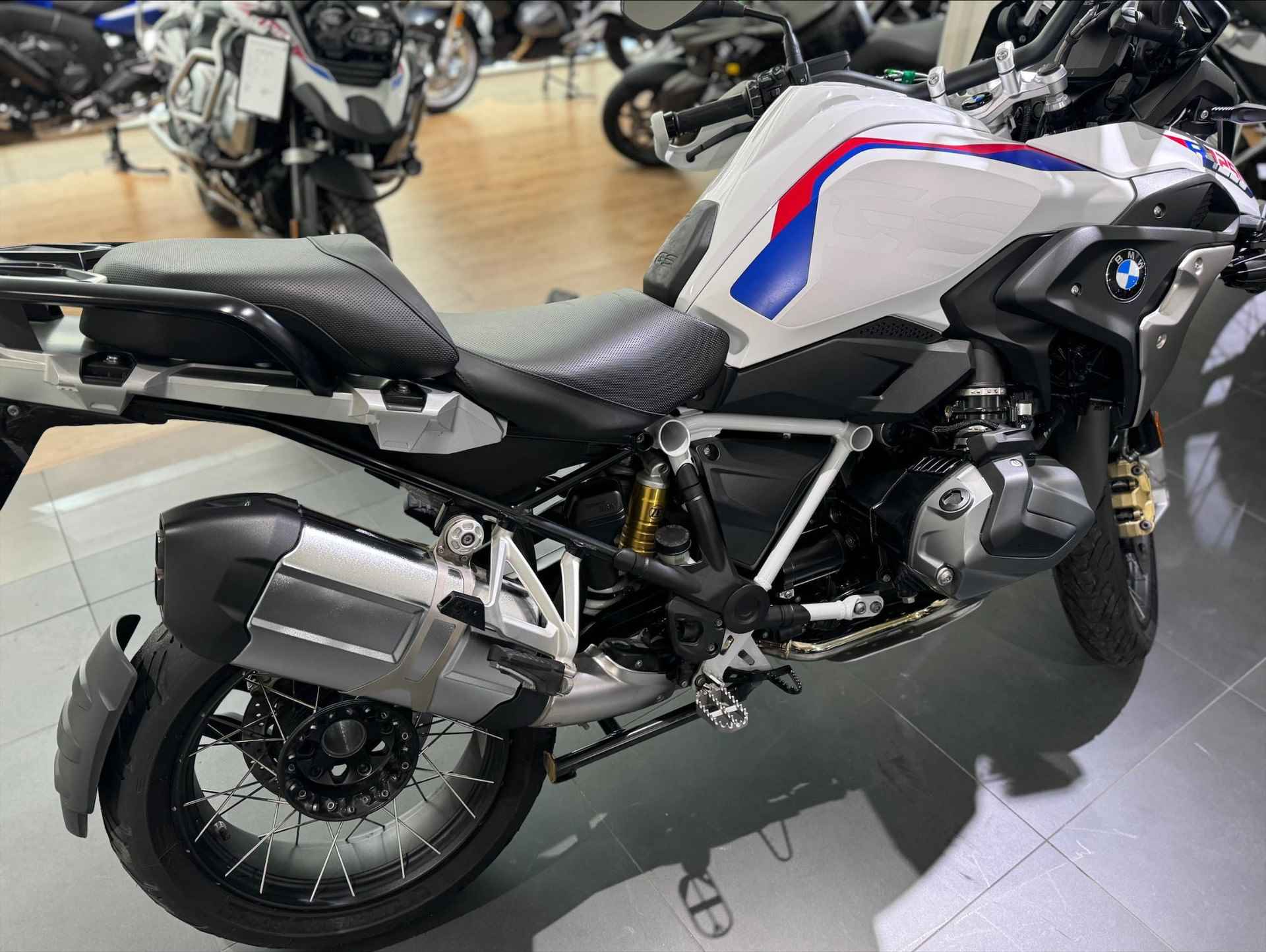 BMW R 1250 GS Rallye - 4/10