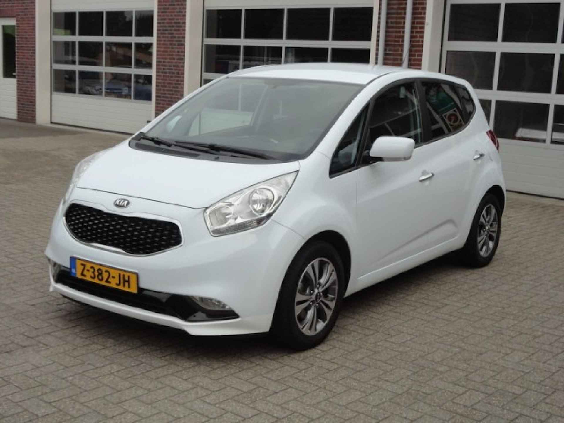 KIA Venga 1.6 CVVT Dynamic Plus Line Navigatie, Camera, Parkeersensoren  a - 1/24