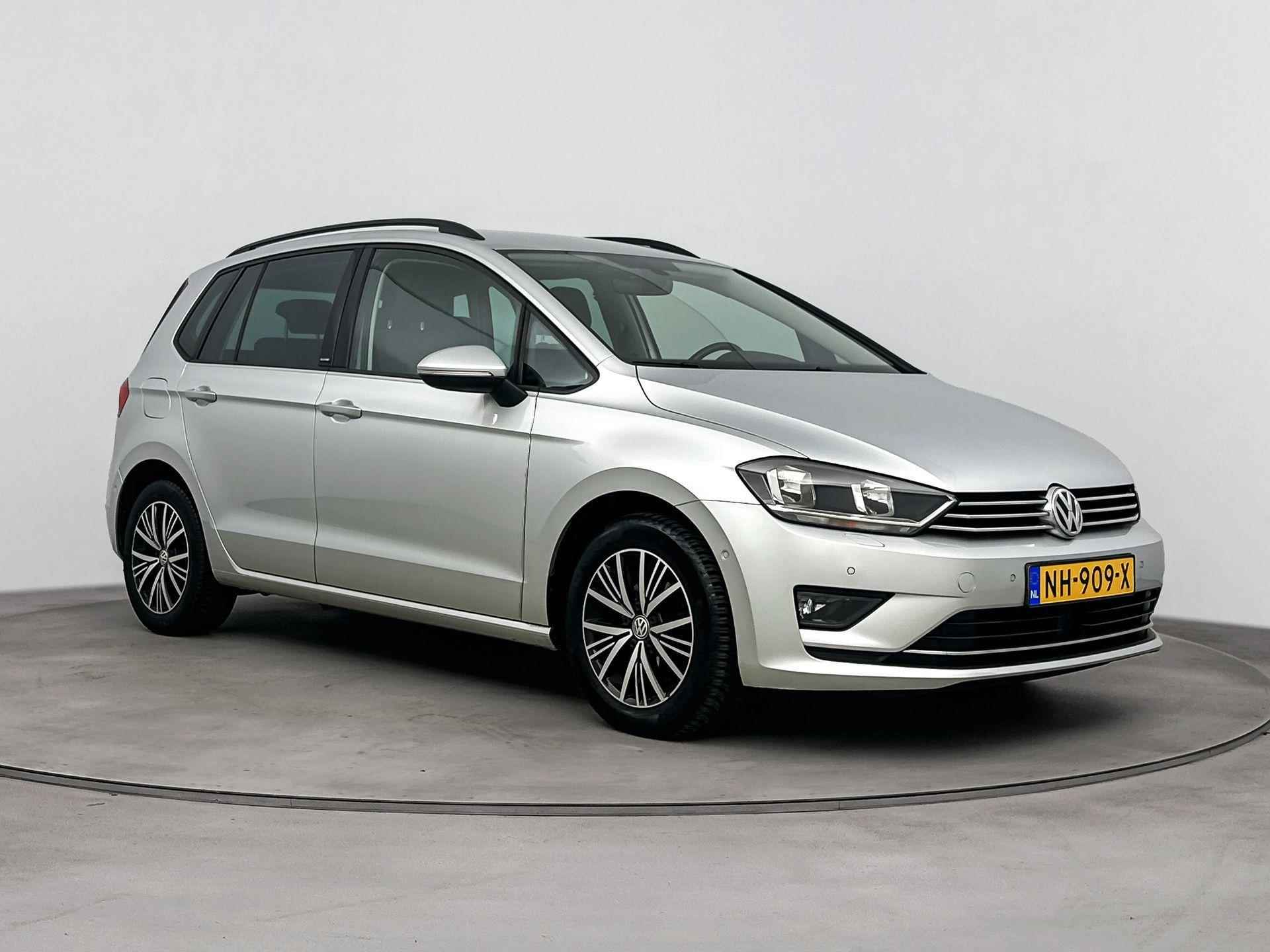 Volkswagen Golf Sportsvan 1.2 TSI Connected Series Aut. | Stoelverwarming | Adaptive cruise | Trekhaak | Parkeersensoren v+a | Navigatie | - 8/32