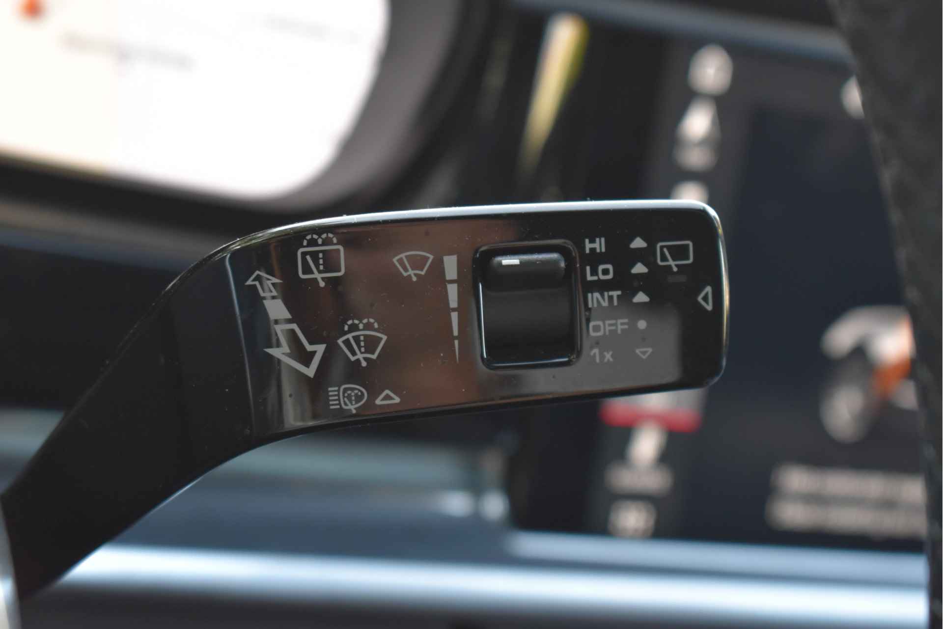 Porsche Panamera 4 Sport Turismo 3.0 | 331 pk | Open dak | Camera | Keyless | Luchtvering | Bose | Full LED | 21" - 48/61