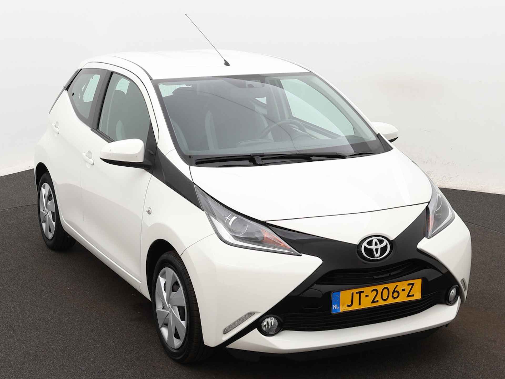 Toyota Aygo 1.0 VVT-i x-play Automaat | Camera | Airco | 07-01-2025 purmerend - 27/38