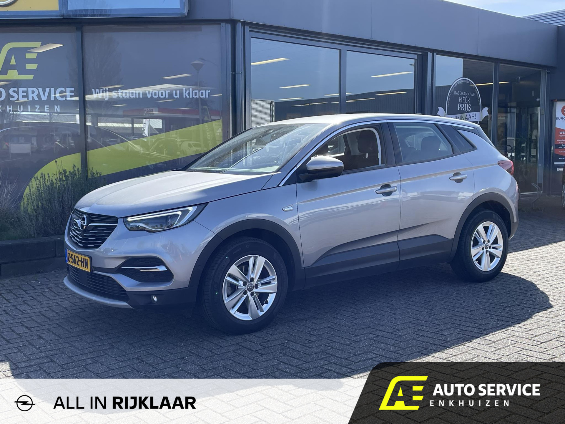 Opel Grandland X 1.2 Turbo Navi Edition RIJKLAAR Incl. Service en garantie | camera | Clima | Navi | Carplay bij viaBOVAG.nl