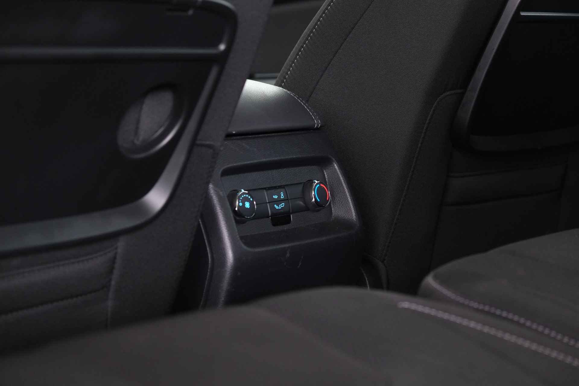 Ford S-Max 2.0 TDCi Titanium 7p. / LED / Aut / ACC / Cam / CarPlay - 13/33