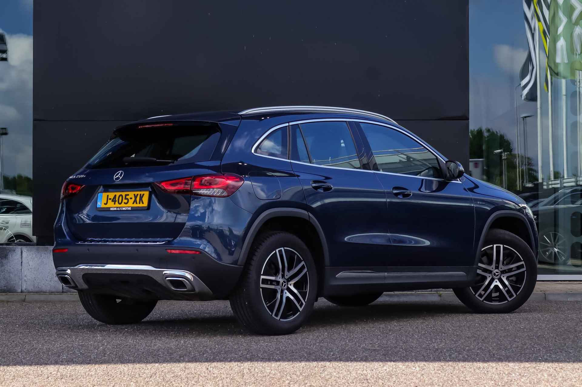 Mercedes-Benz GLA GLA 250e Automaat Business Solution Luxury Limited | Trekhaak | Sfeerverlichting | Stoelverwarming | Camera | Spiegelpakket - 2/42