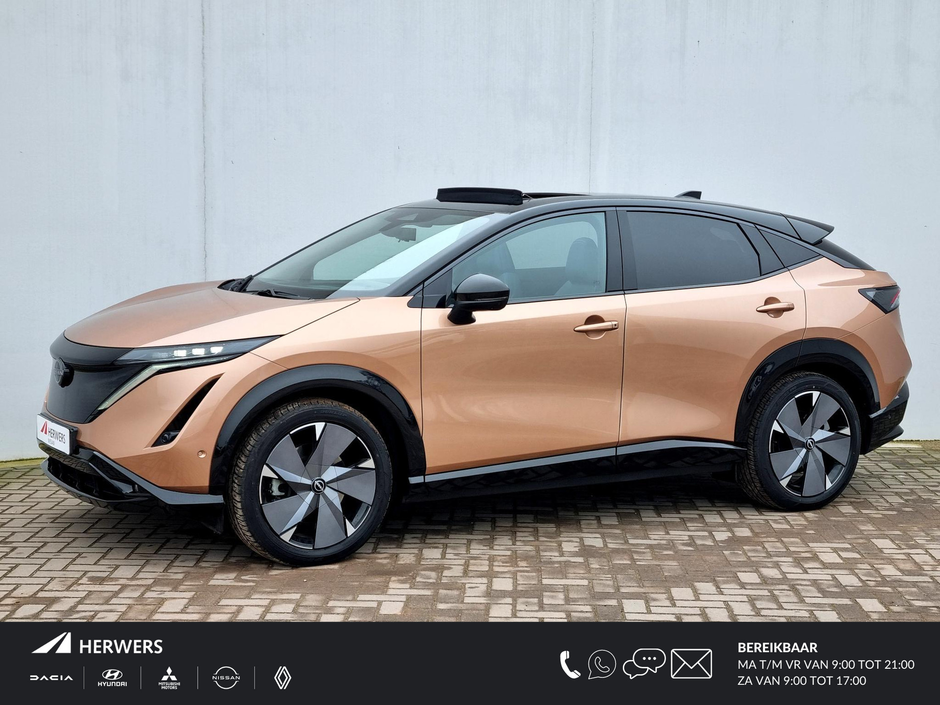 Nissan Ariya e-4ORCE Evolve+ 87 kWh 4WD Automaat / Schuif-/Kanteldak / 3 Fase / CCS Snelladen / Lederen Bekleding / HUD / BOSE