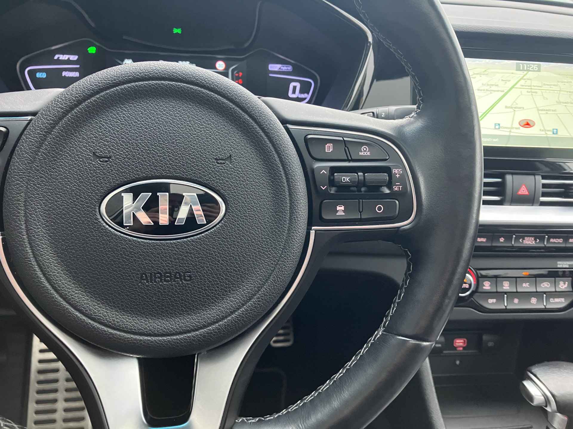 Kia Niro 1.6 GDi Hybrid ExecutiveLine AUT. | 1e eigenaar | camera | navigatie | schuifdak | leder interieur | apple carplay | NL auto - 29/41