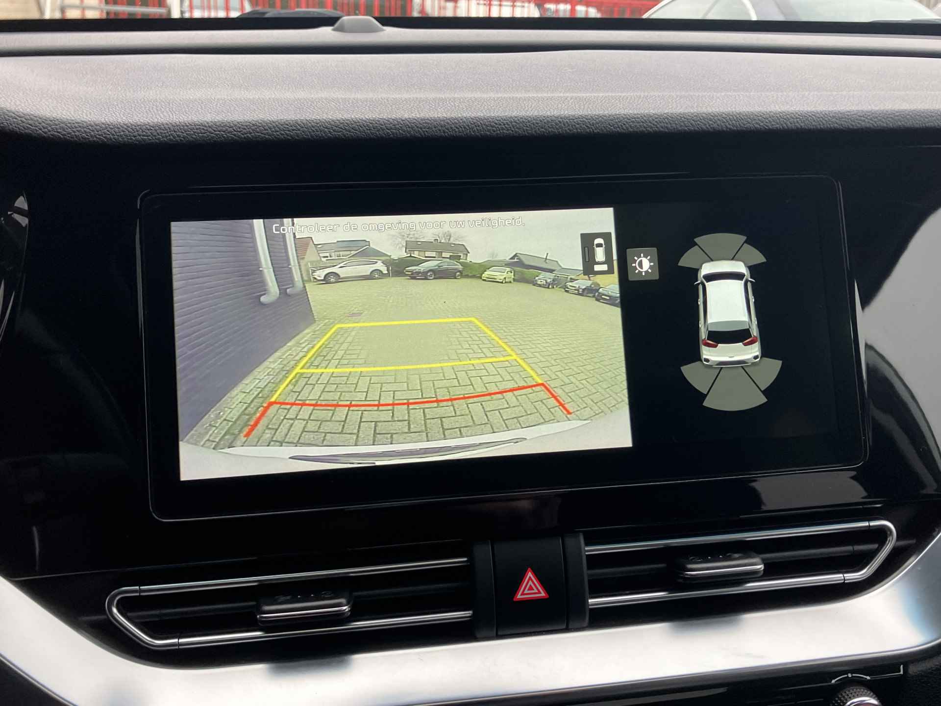 Kia Niro 1.6 GDi Hybrid ExecutiveLine AUT. | 1e eigenaar | camera | navigatie | schuifdak | leder interieur | apple carplay | NL auto - 32/41