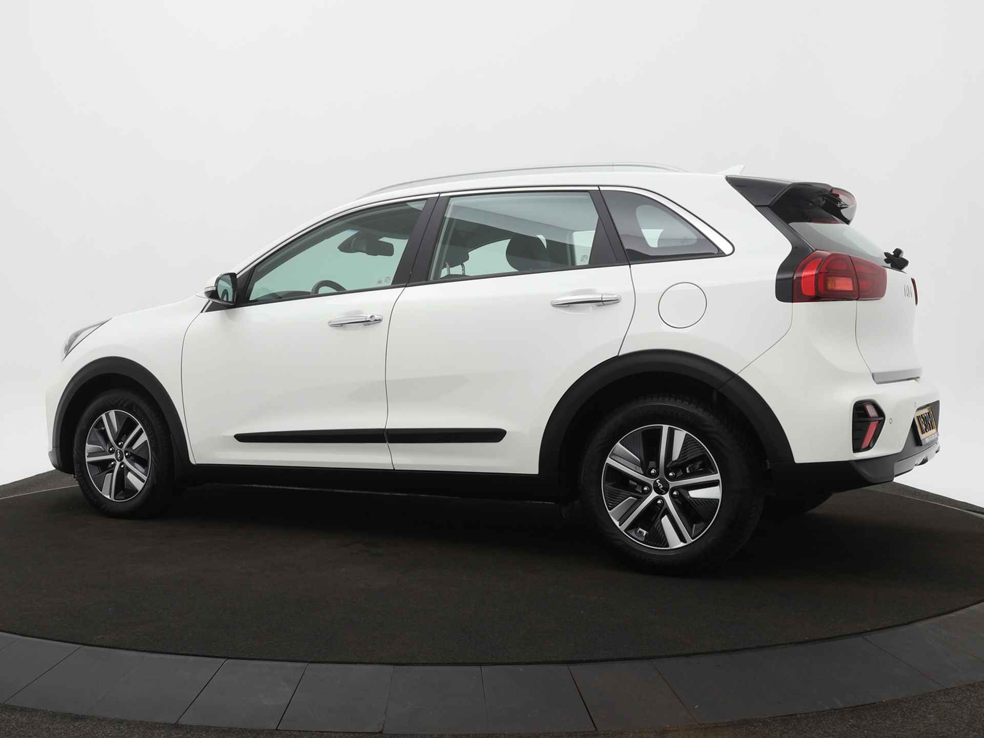 Kia Niro 1.6 GDi Hybrid DynamicLine - Navigatie - Camera - Climate Control - Adaptieve Cruise Control - Fabrieksgarantie tot 02-2029 - 4/50