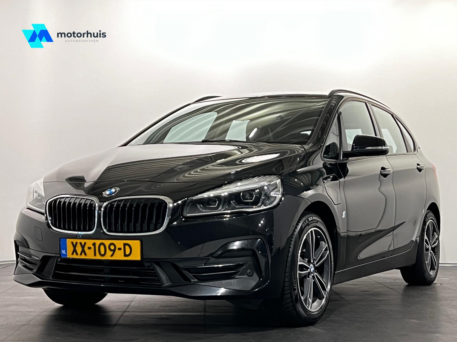 BMW 2-Serie Active Tourer (f45) 225xe 224pk Plug in Hybride/iPerformance Automaat/lederen bekleding/camera/navigatie