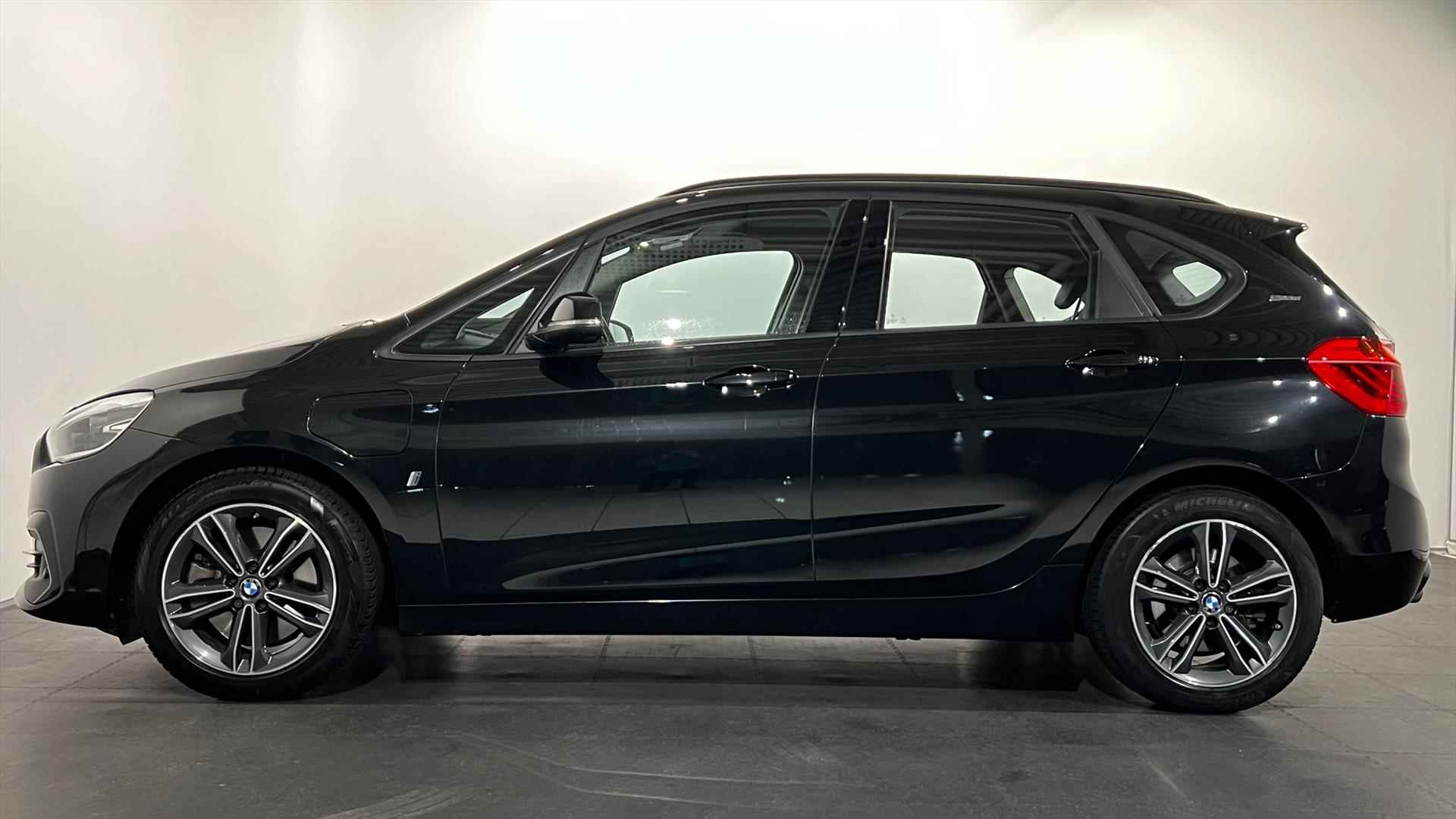 BMW 2-Serie Active Tourer (f45) 225xe 224pk Plug in Hybride/iPerformance Automaat/lederen bekleding/camera/navigatie - 7/43