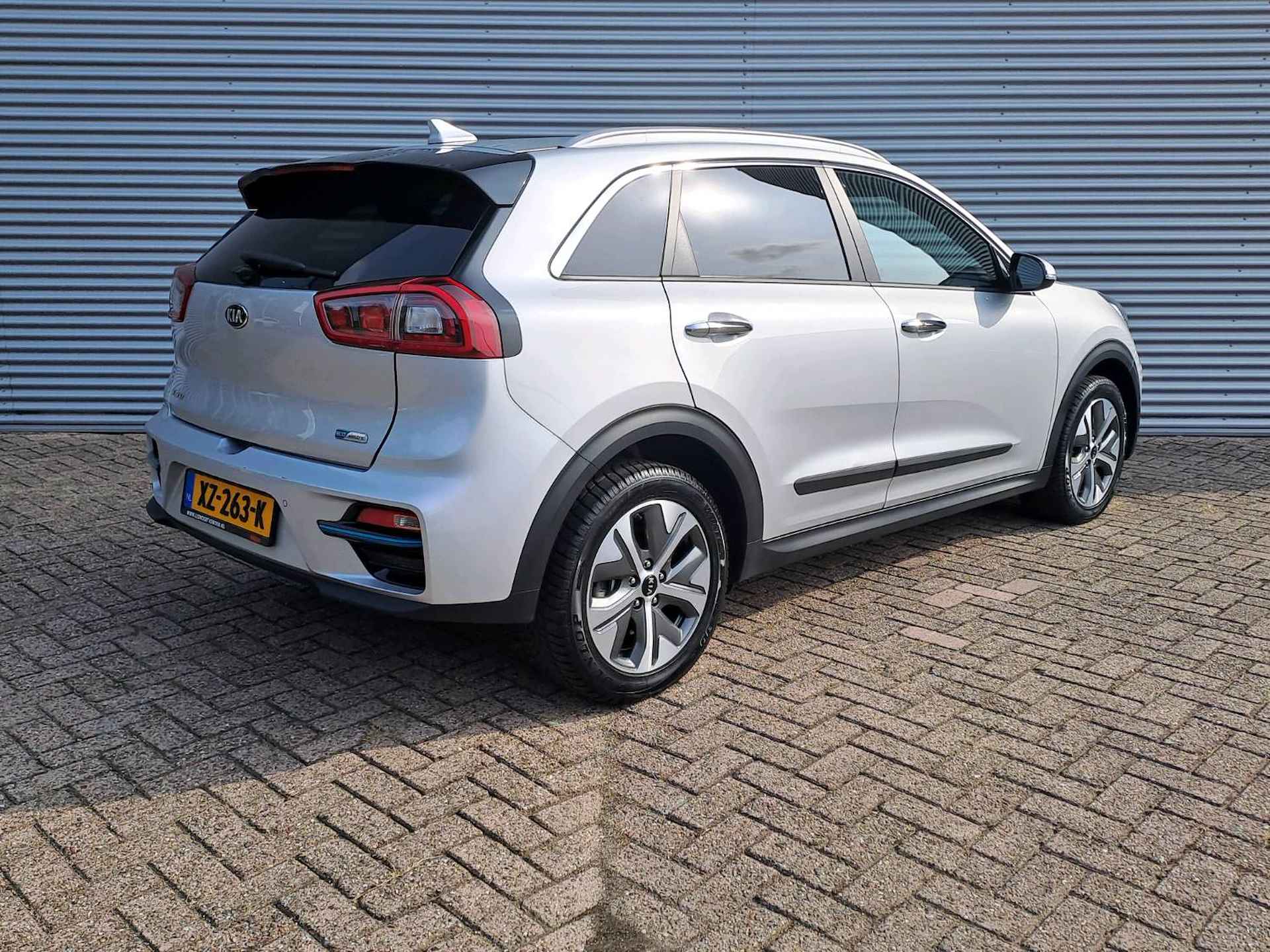 Kia e-Niro ExecutiveLine 64 kWh Stoelverkoeling/verwarming | Camera | Adaptive Cruise | Navigatie | Lederen bekleding - 2/40