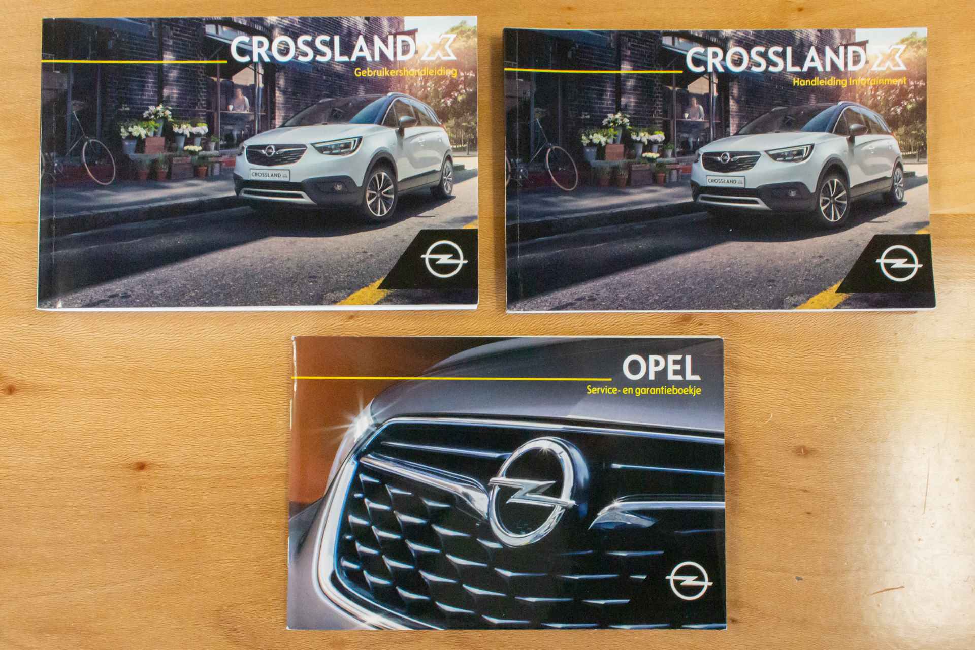 Opel Crossland X 1.2 110 Pk Turbo Innovation RIJKLAAR. | Navigatie  | Climate | PDC V/A  | 16 INCH LMV | - 26/32