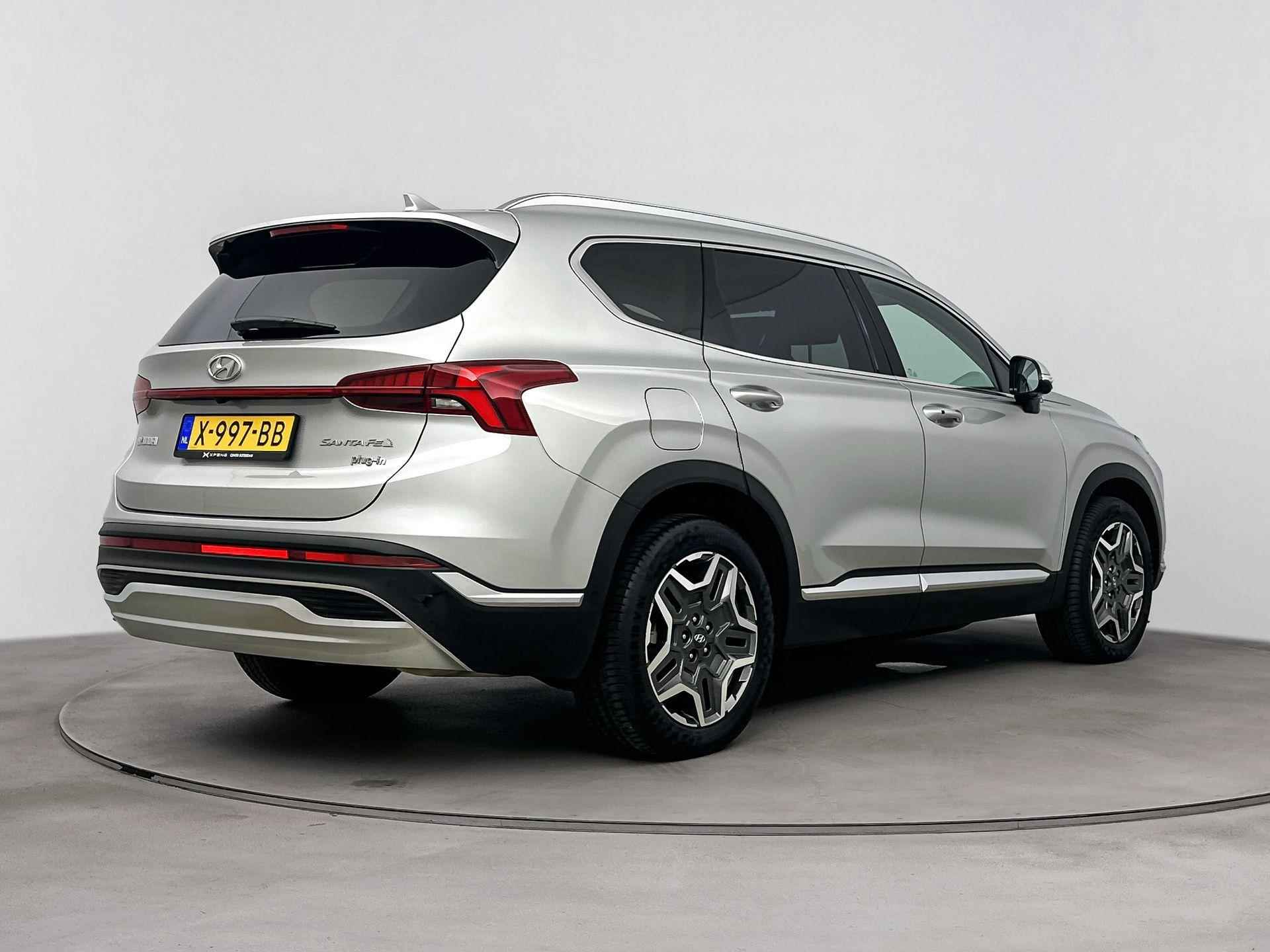 Hyundai Santa Fe 1.6 T-GDI PHEV Premium Sky 7p. Leder interieur | Navi | Panorama dak | 7 Seats | - 3/35