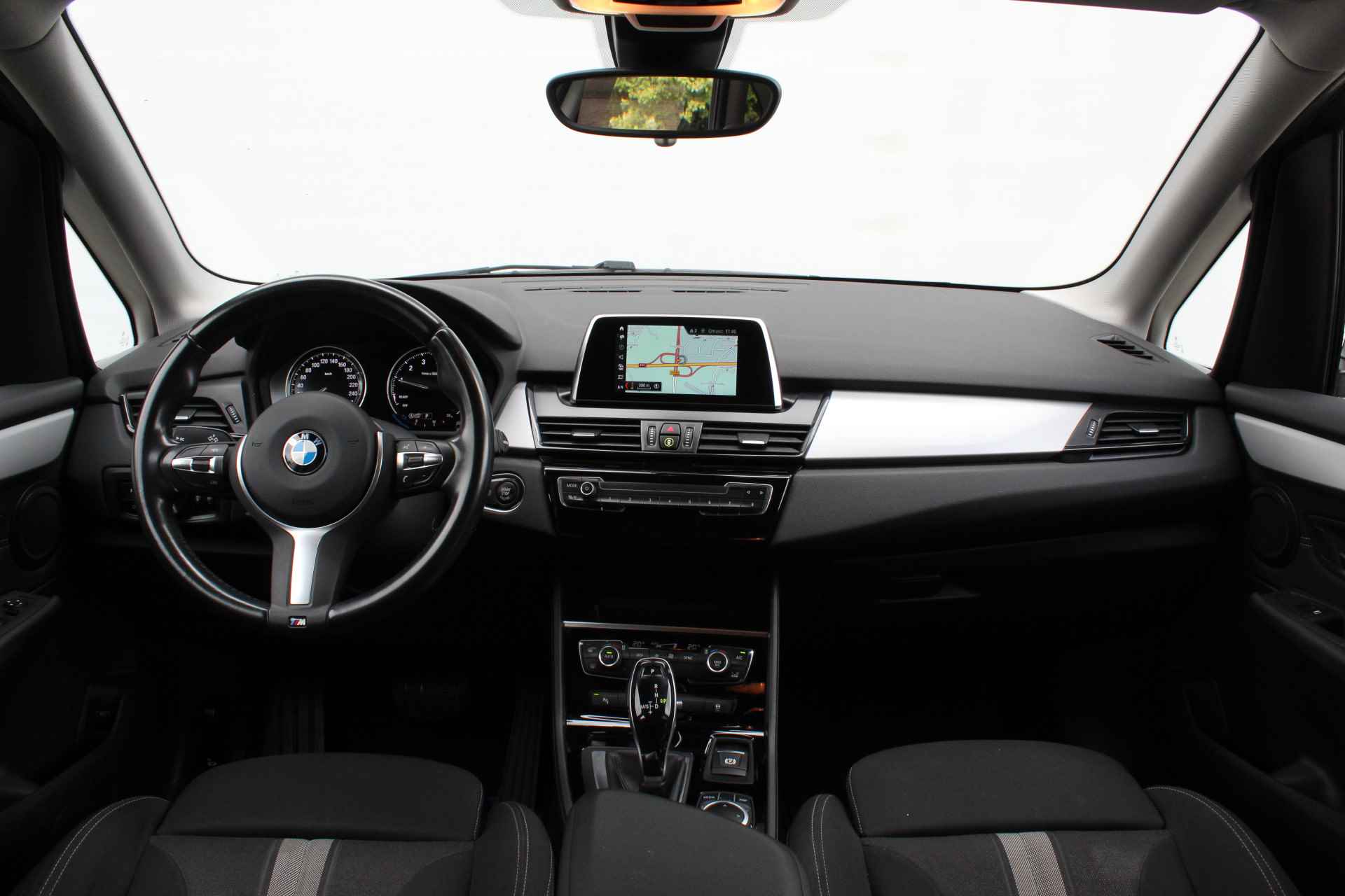 BMW 2 Serie Active Tourer 218i Executive Automaat / Achteruitrijcamera / Sportstoelen / Park Assistant / LED / Cruise Control - 10/26