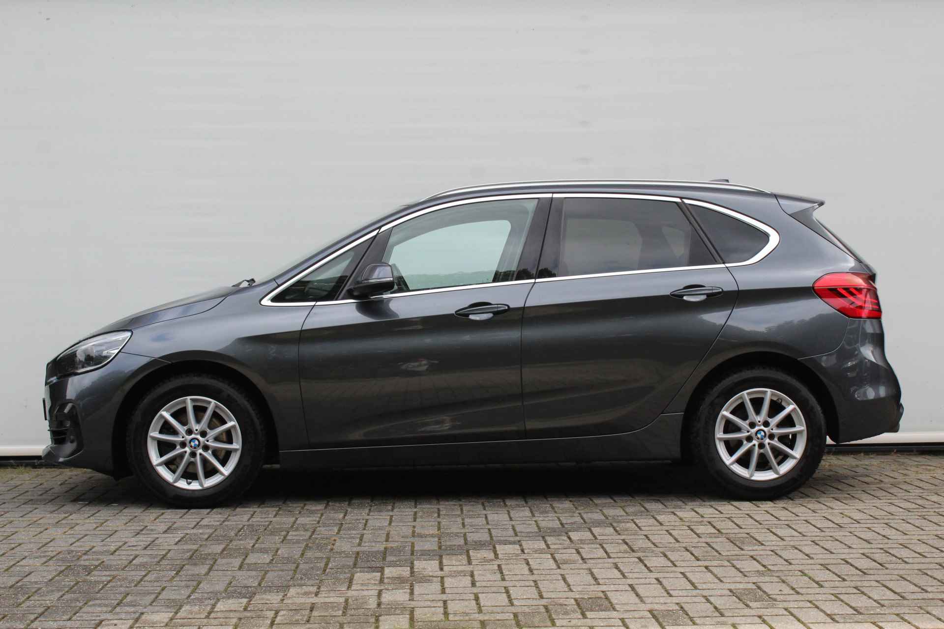 BMW 2 Serie Active Tourer 218i Executive Automaat / Achteruitrijcamera / Sportstoelen / Park Assistant / LED / Cruise Control - 24/26