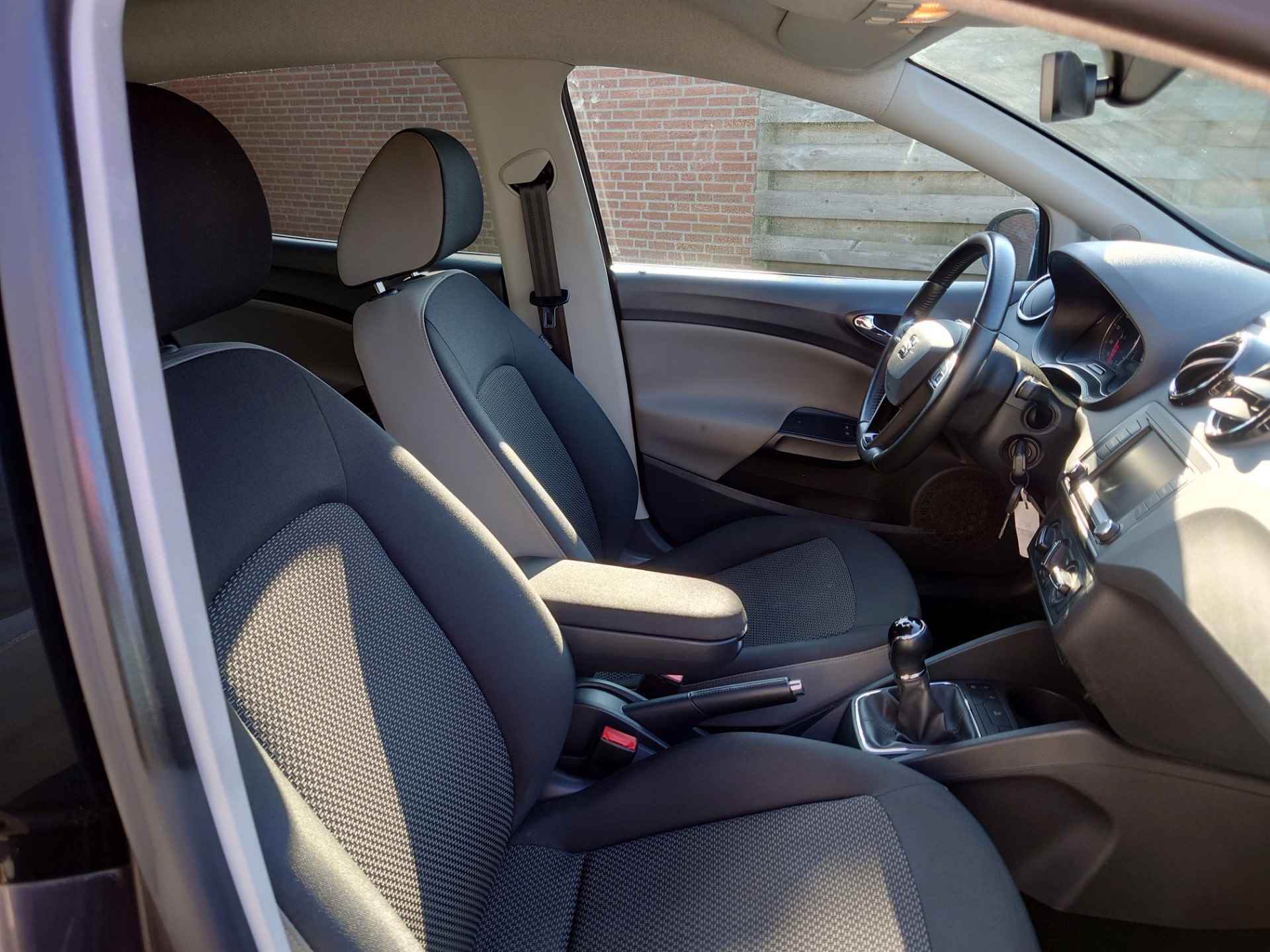 Seat Ibiza 1.0 EcoTSI Style, Dealer onderhouden, 5 deurs, Navigatie, Cruise control - 16/20