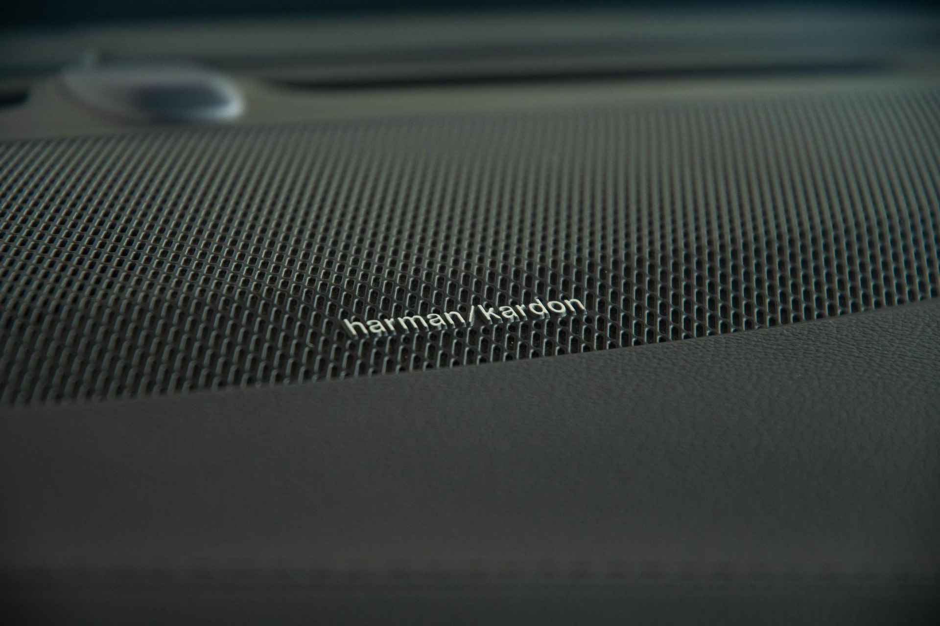 Volvo XC90 2.0 T8 Recharge AWD Ultimate Dark Luchtvering - Panoramadak - Adaptive Cruise Control - Head-up Display - Harman Kardon - Park Assistant - 39/44